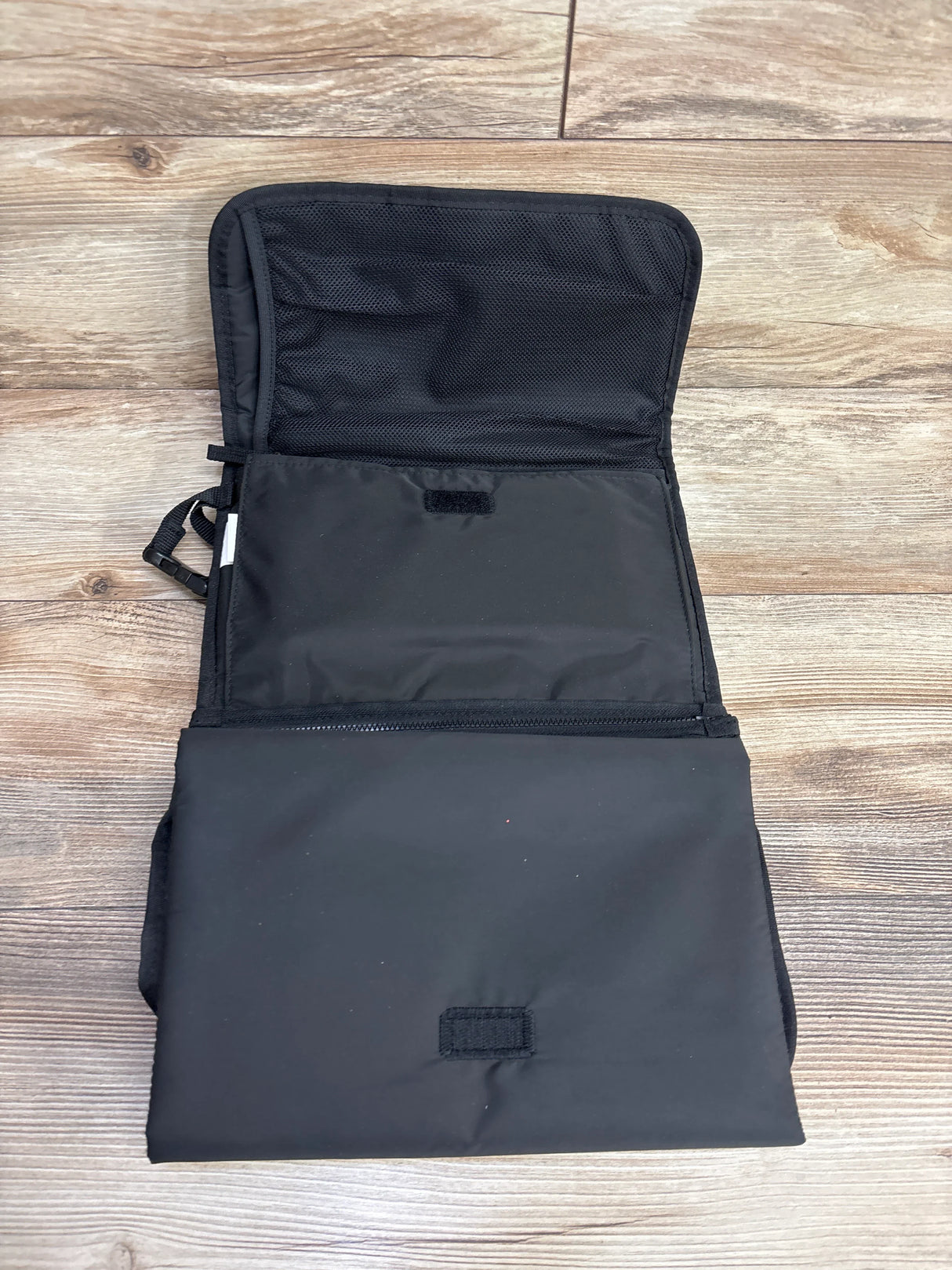 Skip Hop Pronto Changing Station Black