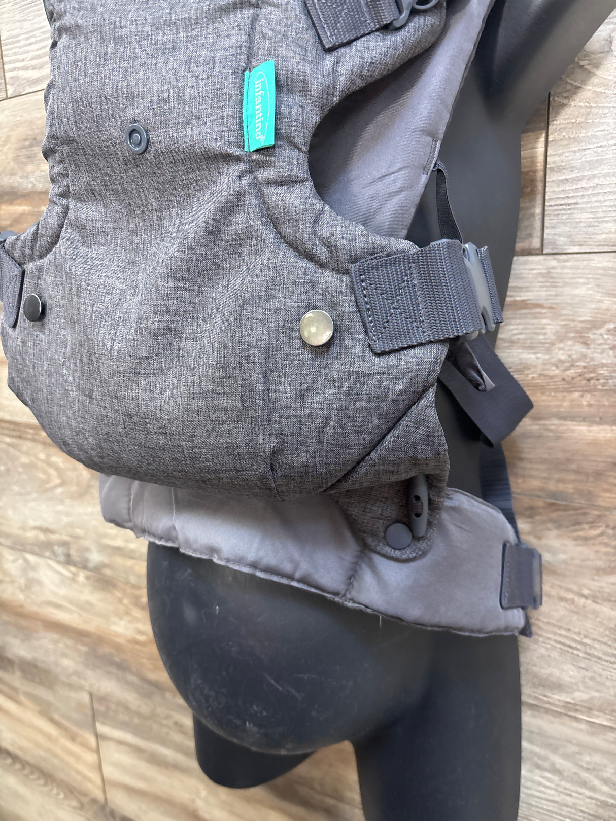 Infantino Flip 4-in-1 Convertible Baby Carrier Grey 8-32lbs