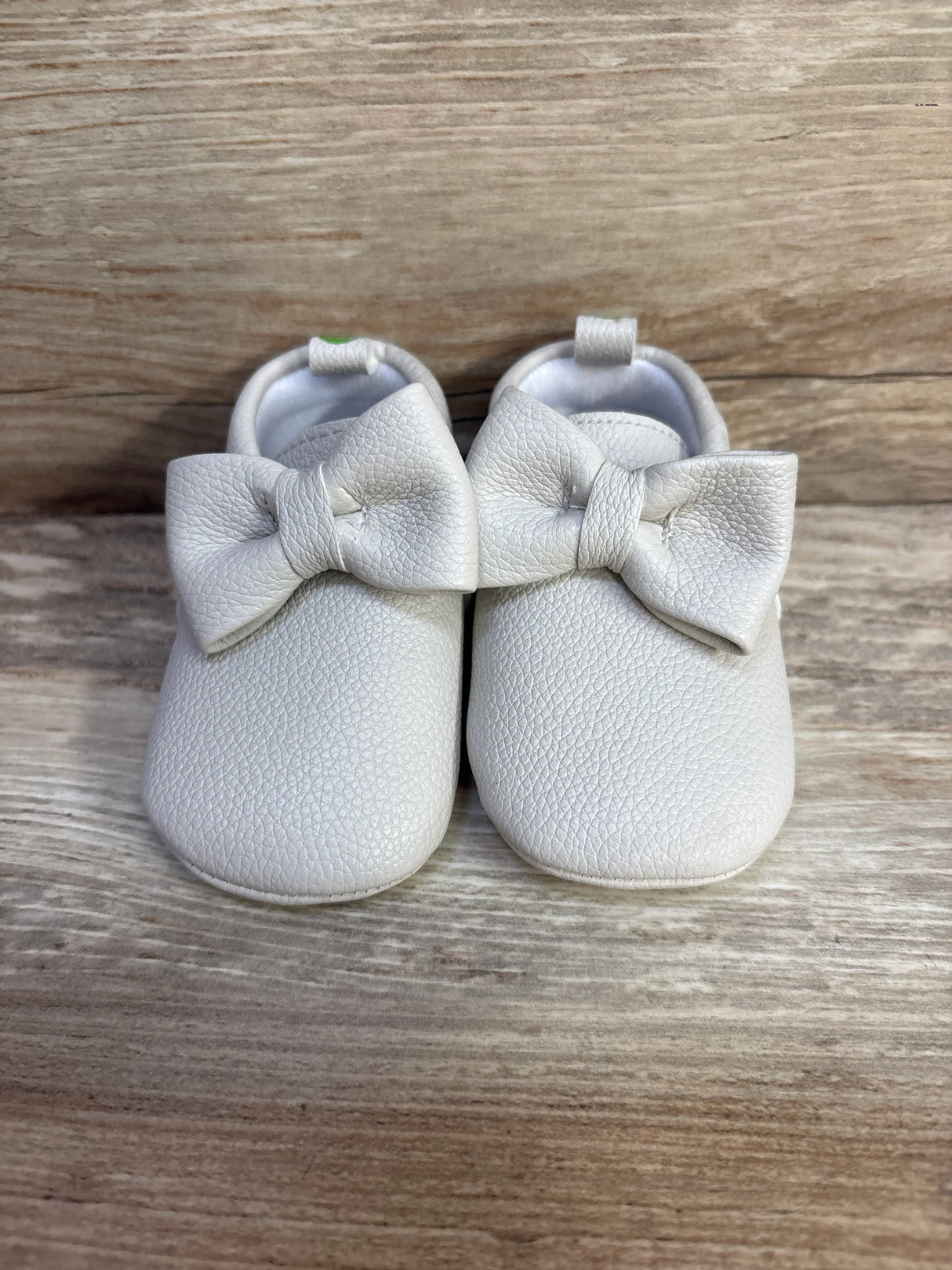 First Steps Girl Bow Cream Leather Moccasins sz 3c (6-9m) - Me n Mommy To Be
