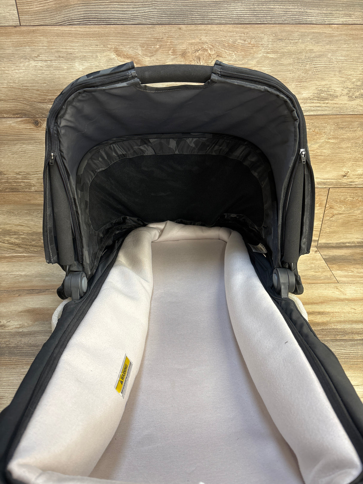 NEW Diono Excurze Luxe Carrycot in Black Camo