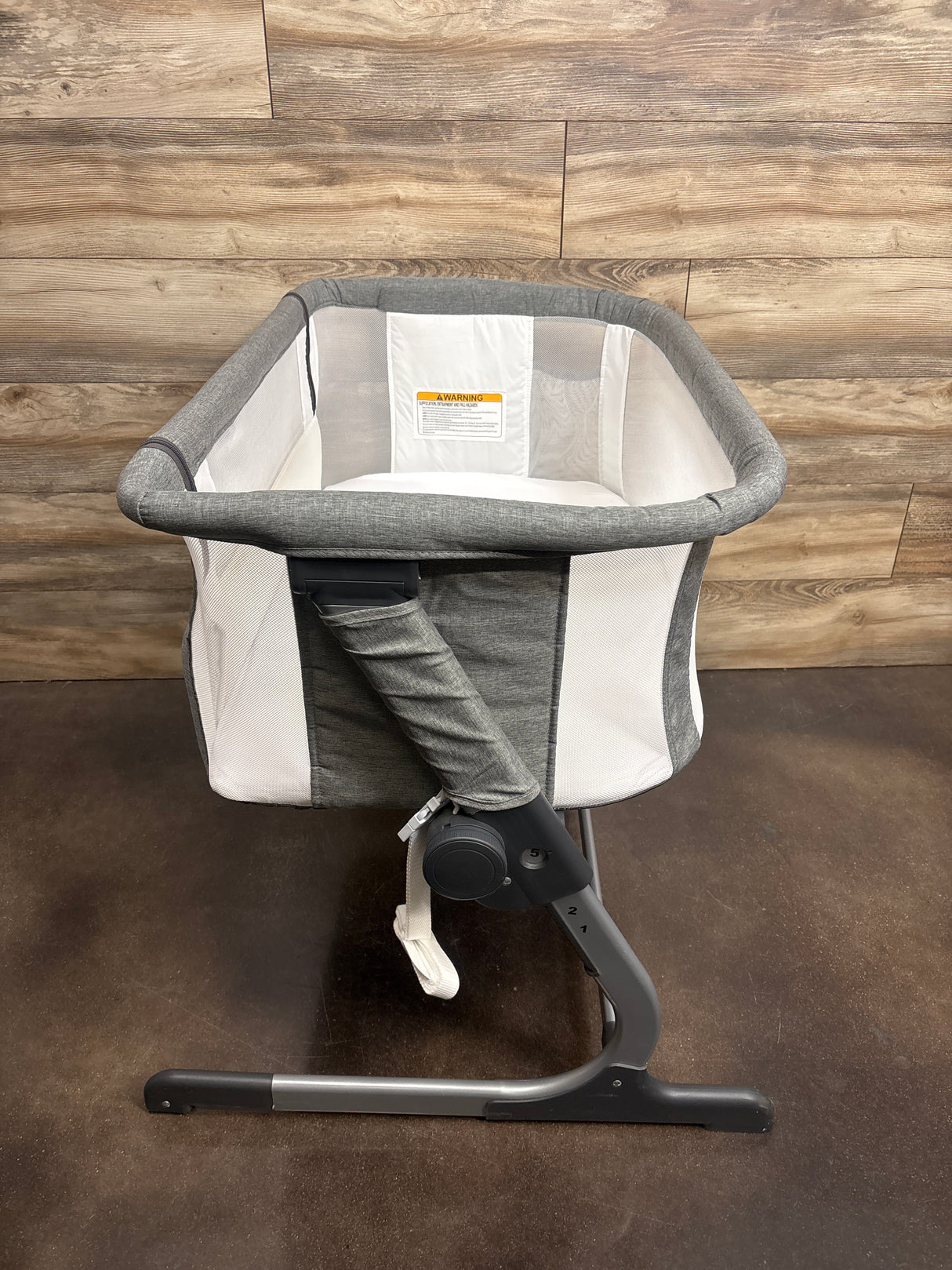 Baby Delight Beside Me Dreamer Bassinet - Charcoal