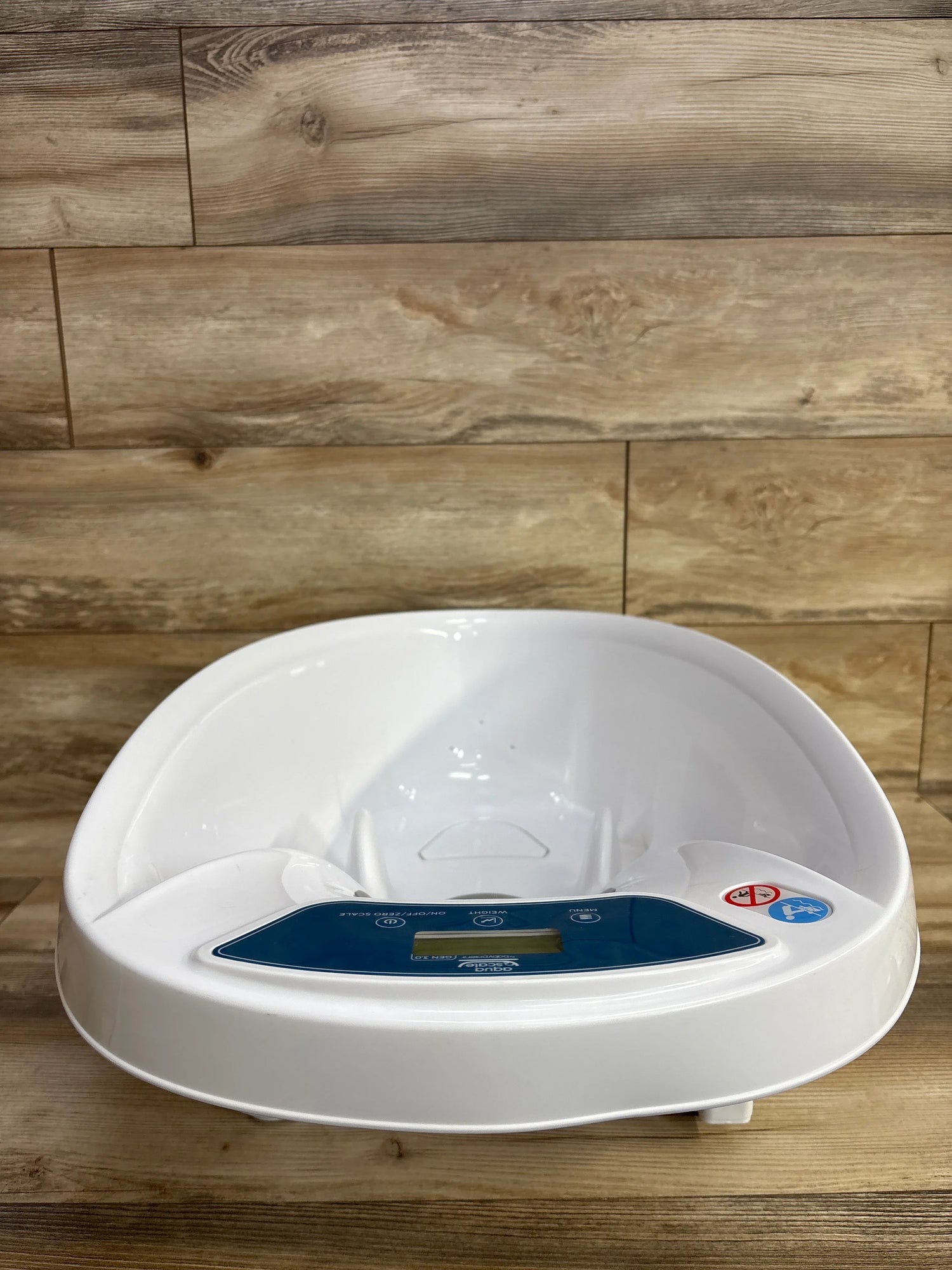 AquaScale 3-in-1 Digital Scale, Water Thermometer and Infant Tub