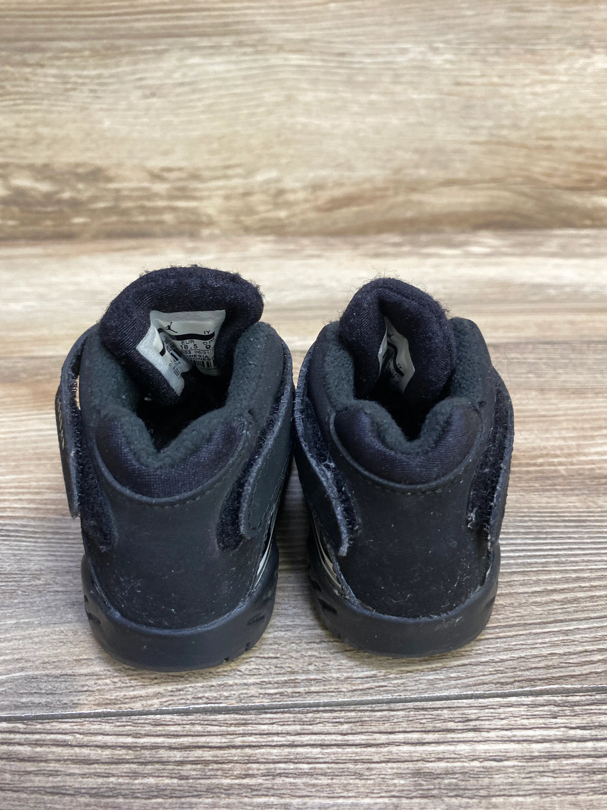 Air Jordan 8 Retro BT 'Chrome' Sneakers, Black sz 3c