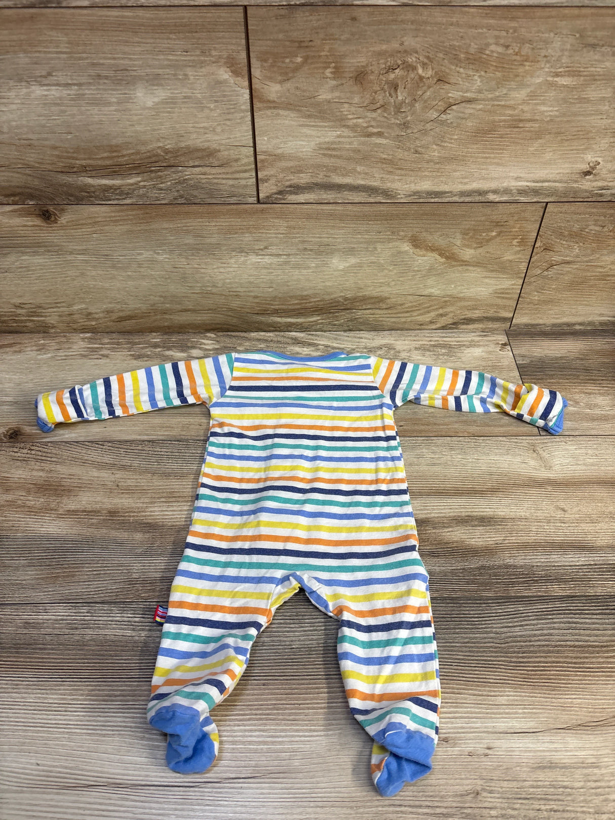 Magnetic Me CloudStretch Footie in Striped White sz 0-3m