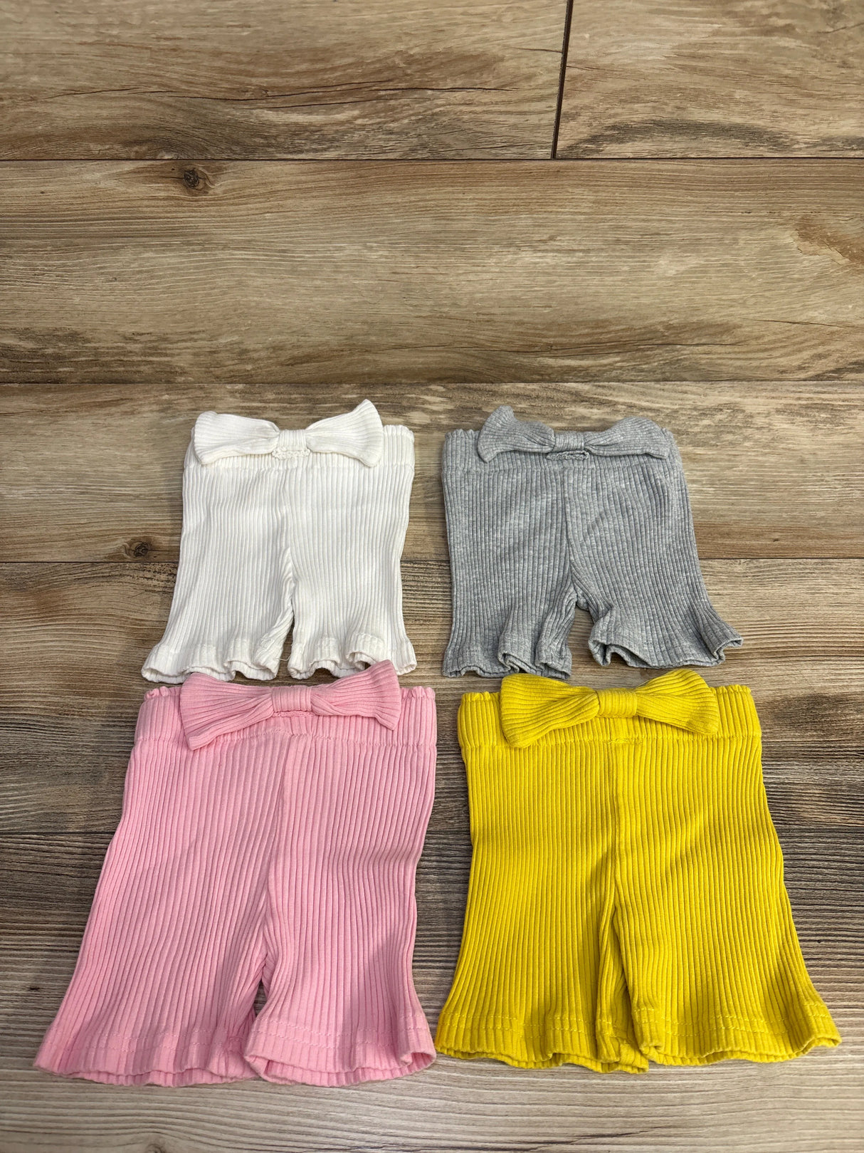 4pk Ribbed Bow Shorts Set Grey sz 3-6m