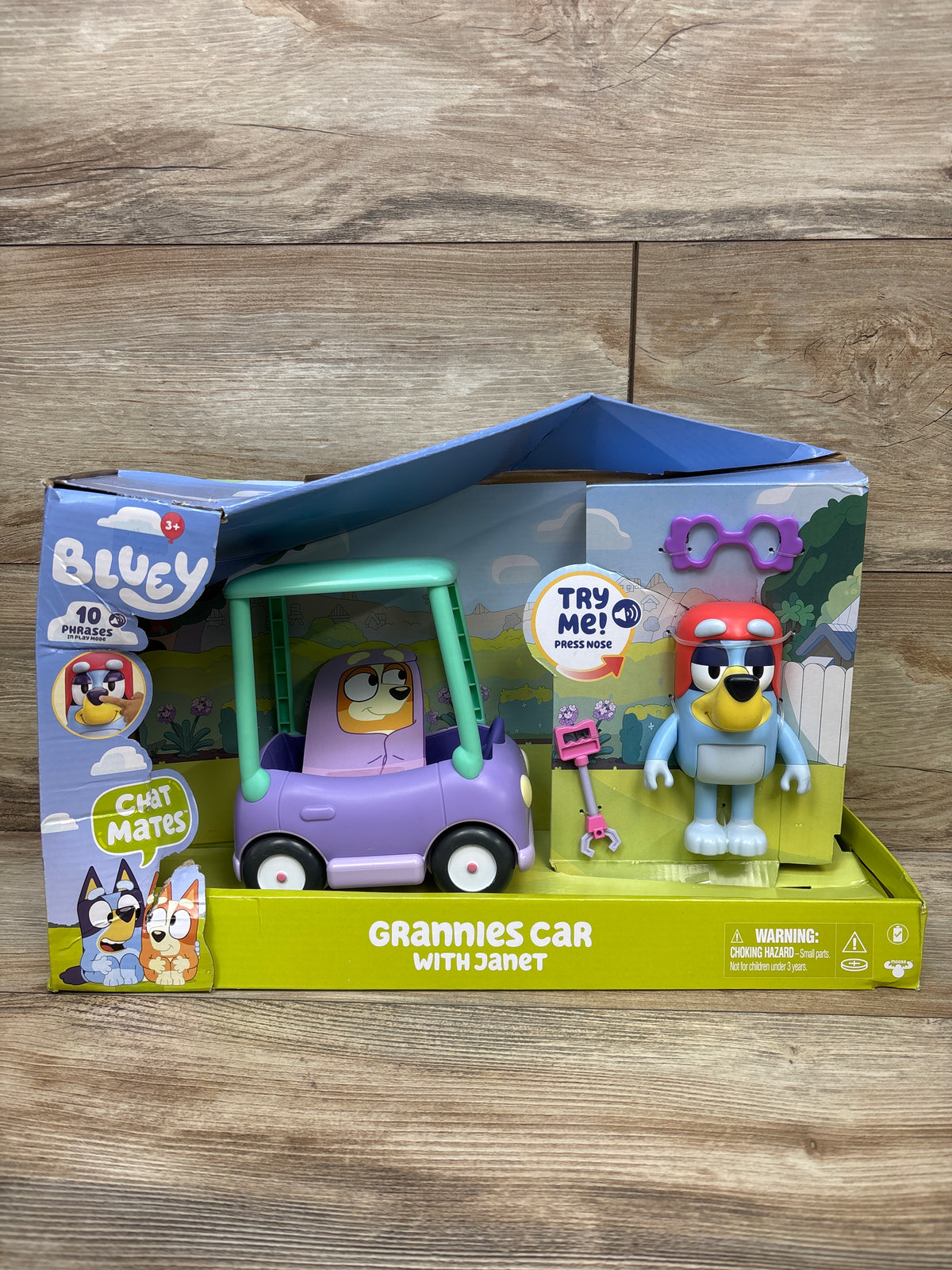 NEW Bluey Grannies Car Coupe Chat Mates Playset*