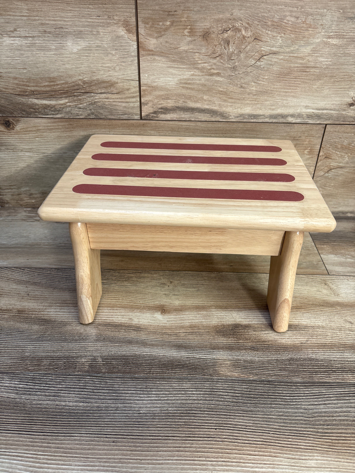 My Brest Friend Wooden Nursing Stool