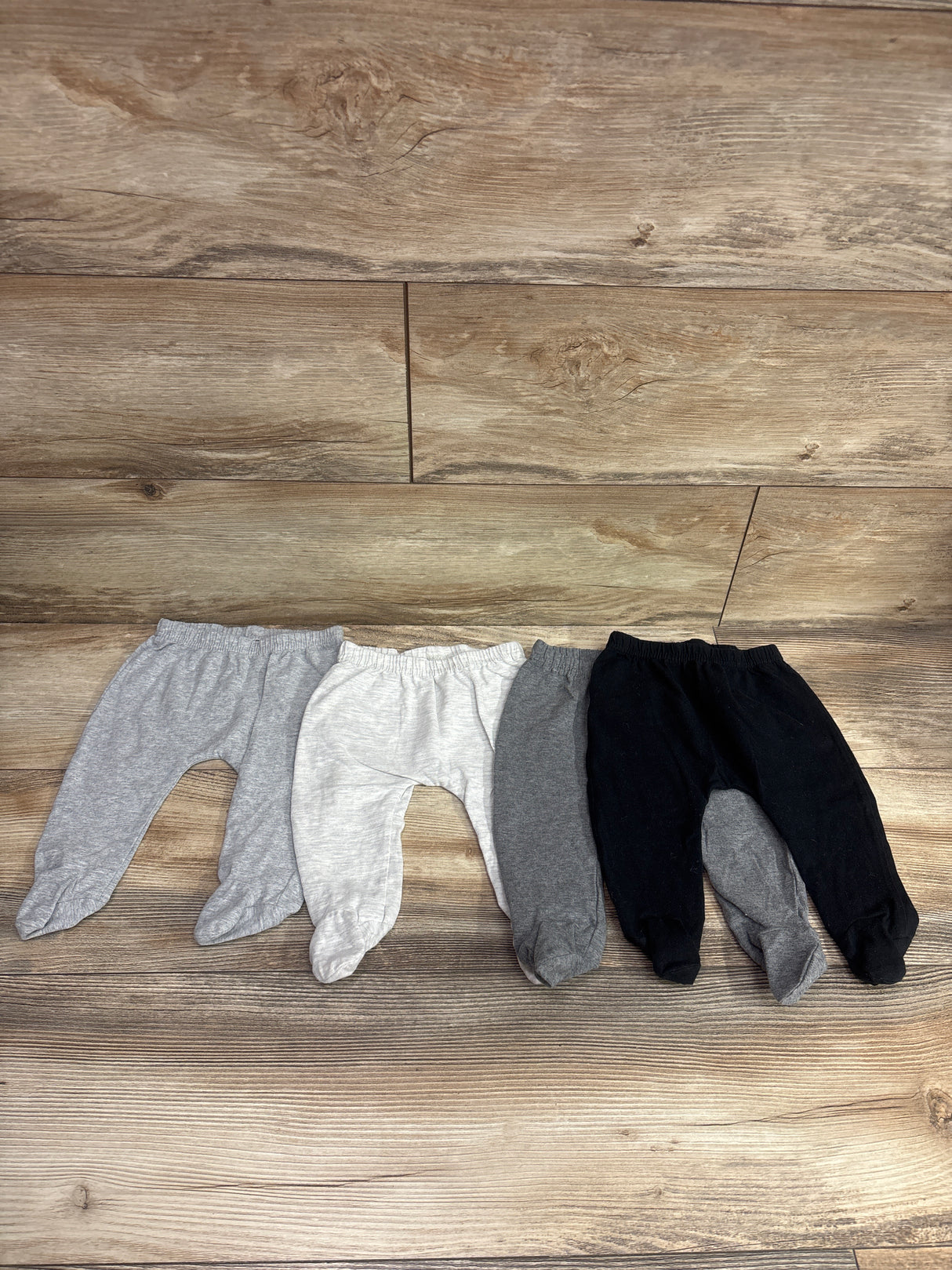 One Two Three 4pk Footed Pants Grey sz 3-6m