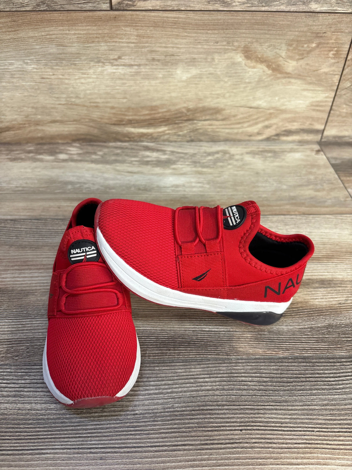 Nautica Neave Slip On Light Up Sneaker Red sz 11c