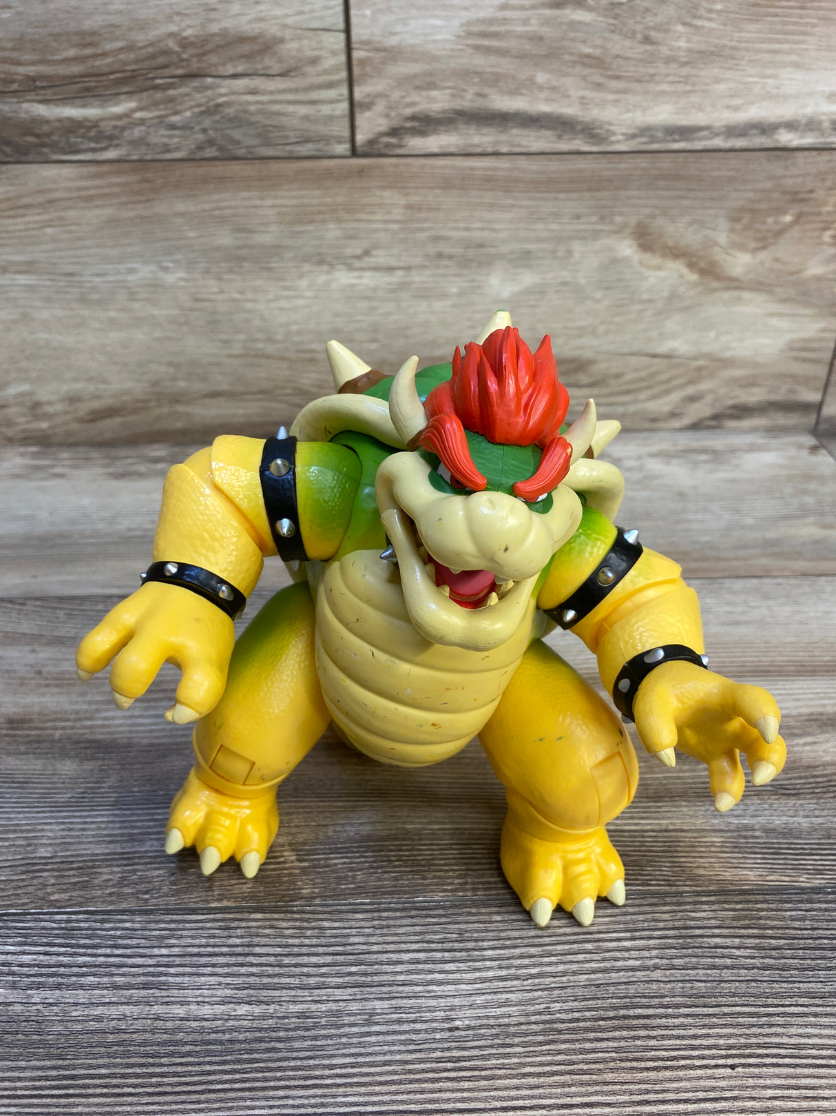 Nintendo The Super Mario Bros. Movie Bowser Figure with Fire Breathing Effect