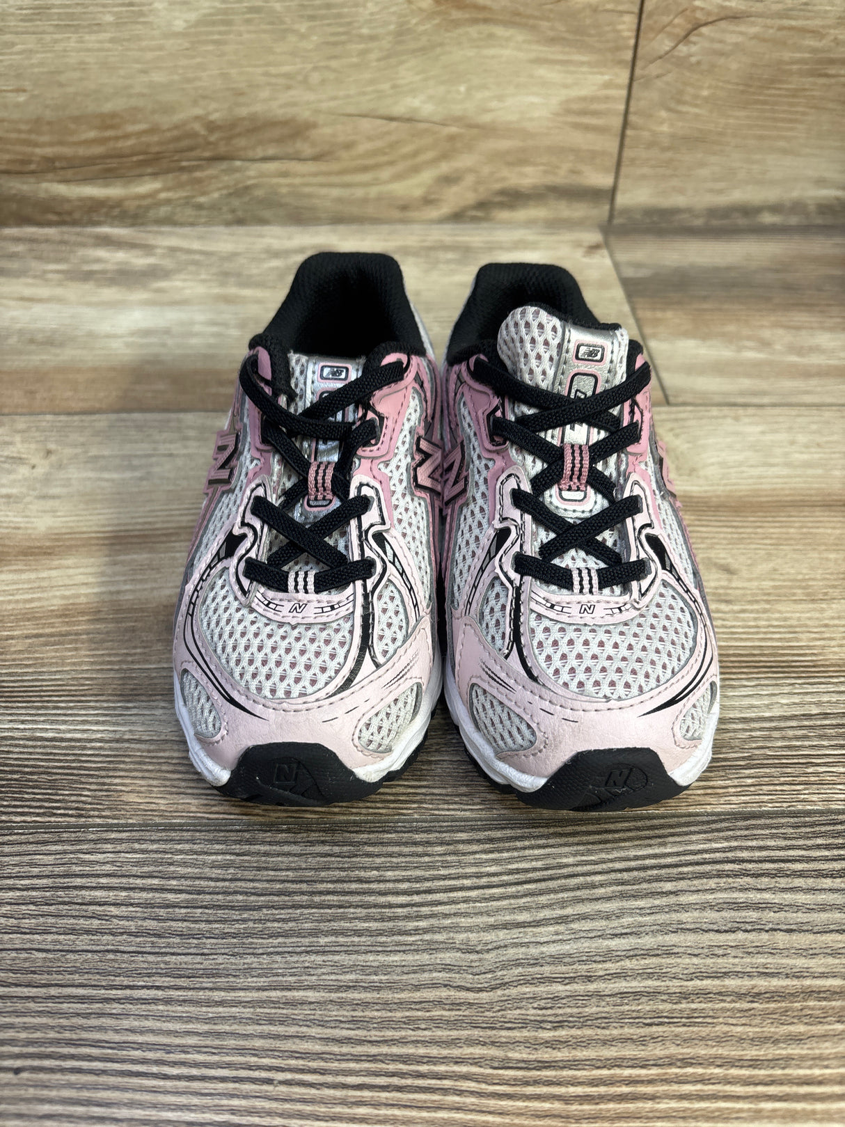New Balance 740 Sneakers White/Pink sz 10c