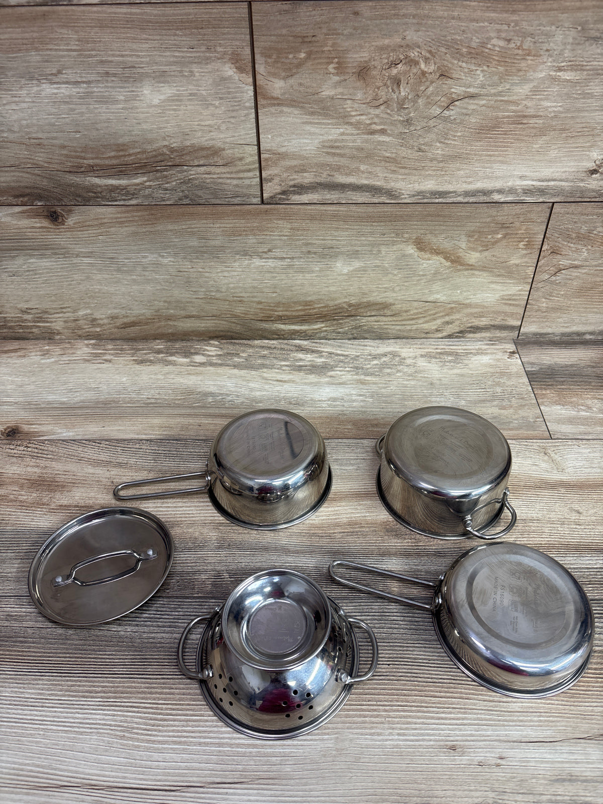 Melissa & Doug Stainless Steel Pots & Pans Set 5pc