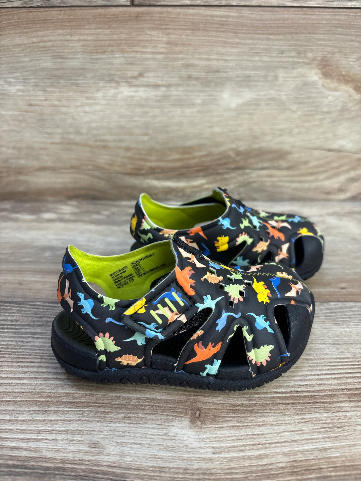Wonder Nation Dinosaur Bump Toe Sandals Black sz 5c
