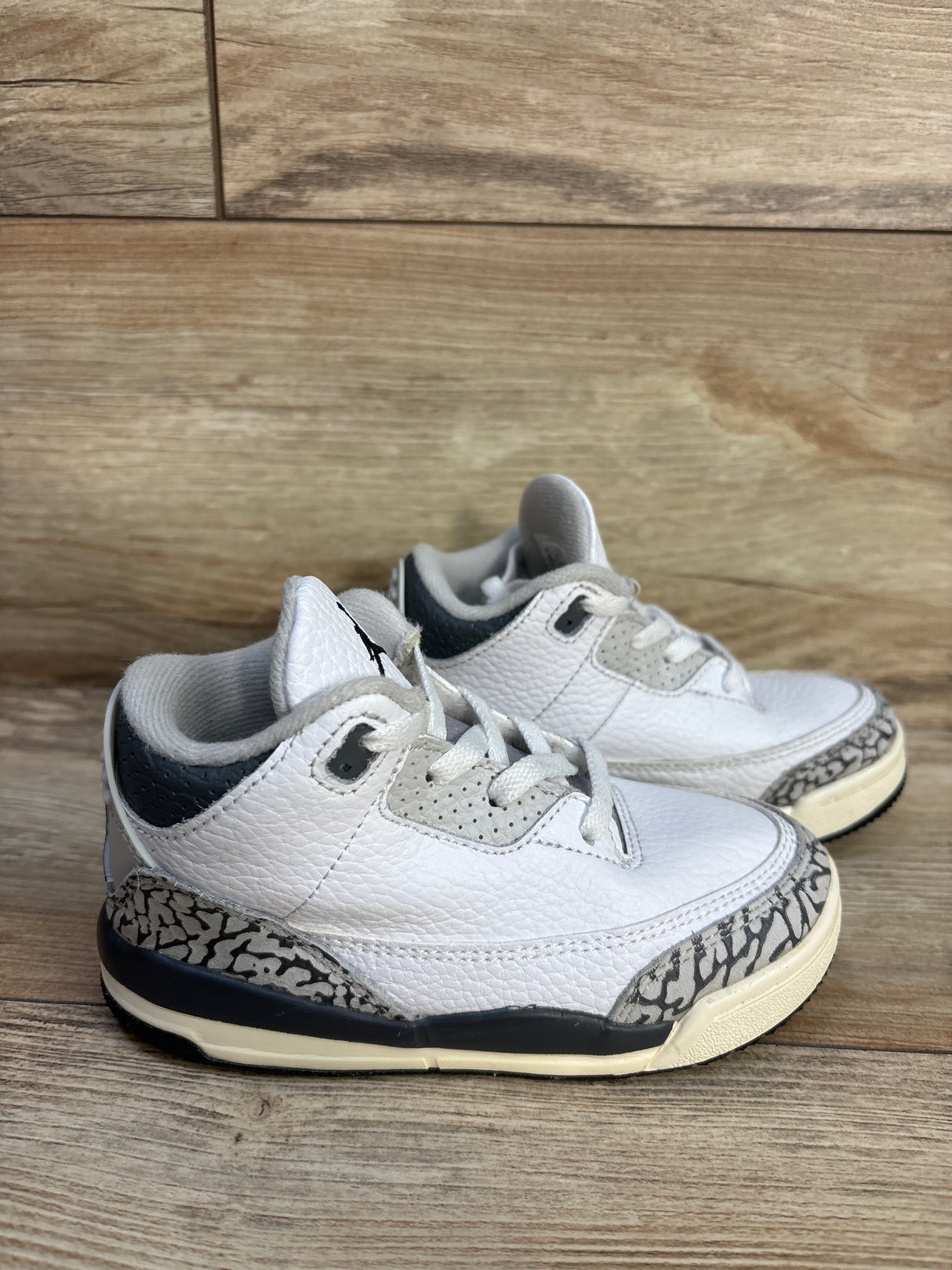 Air Jordan 3 Retro TD 'Hide N' Sneak' Sneakers sz 9c