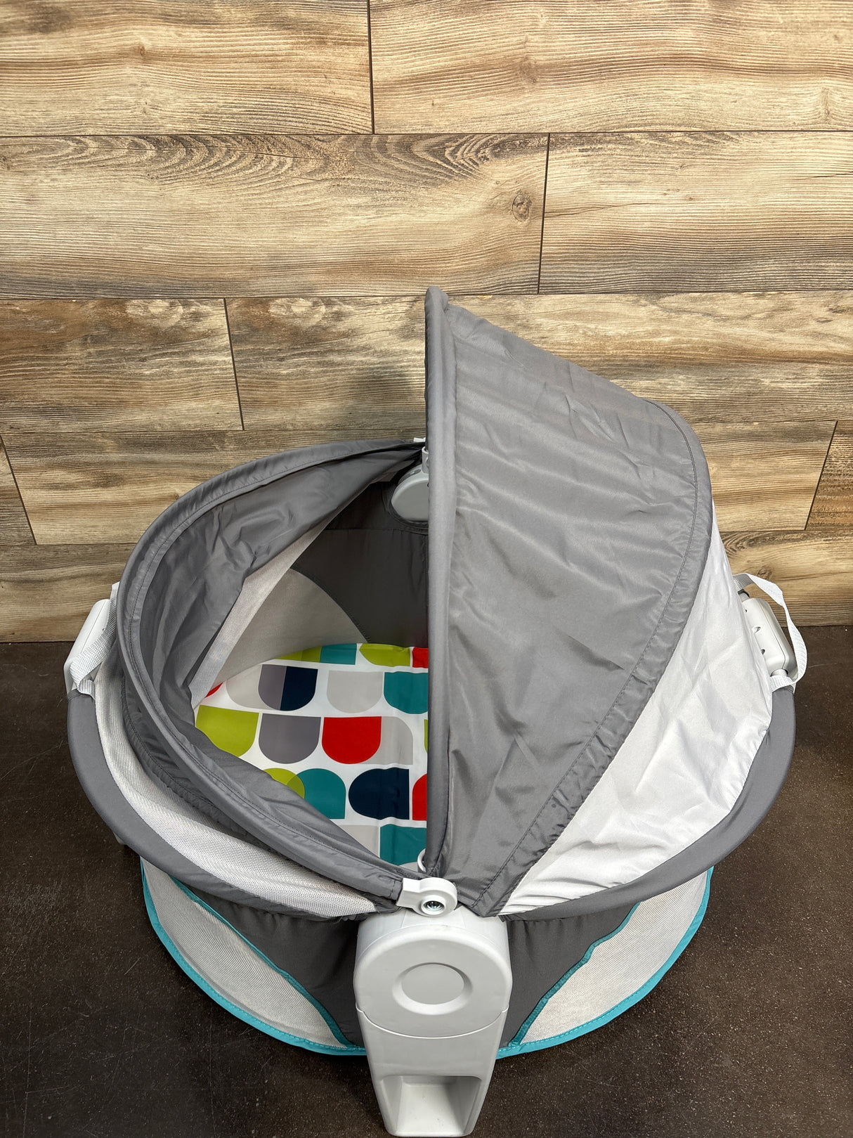 NEW Fisher Price On-The-Go Baby Dome in Color Climbers