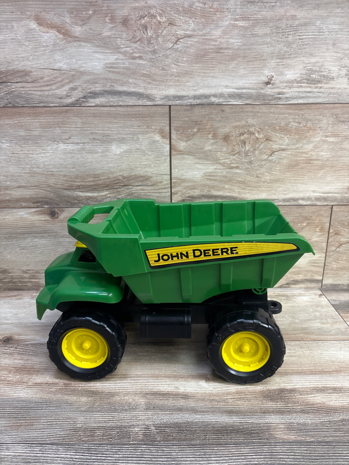 John Deere Big Scoop Dump Truck