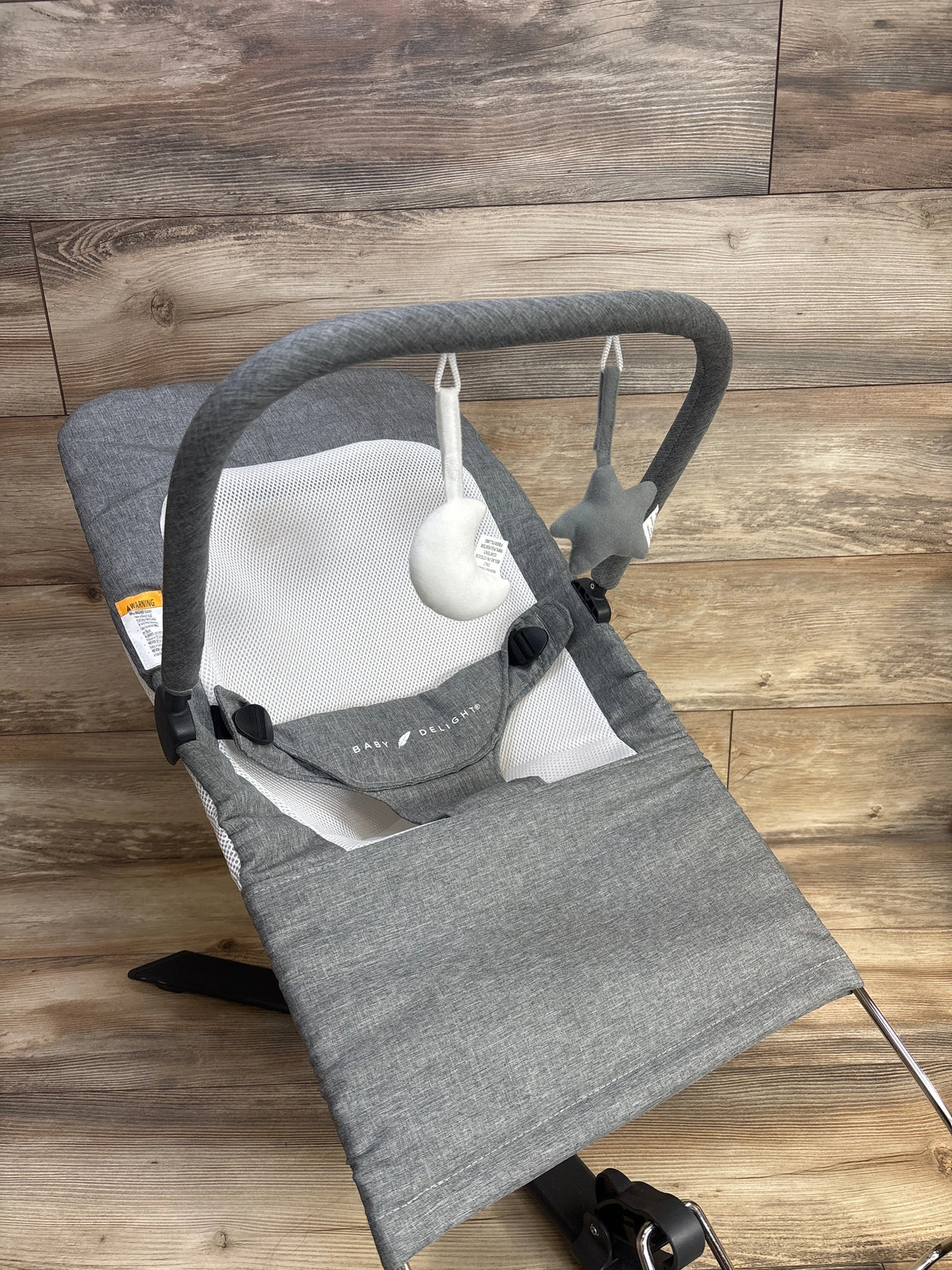 Baby Delight Alpine Wave Deluxe Bouncer with Motion in Driftwood Gray