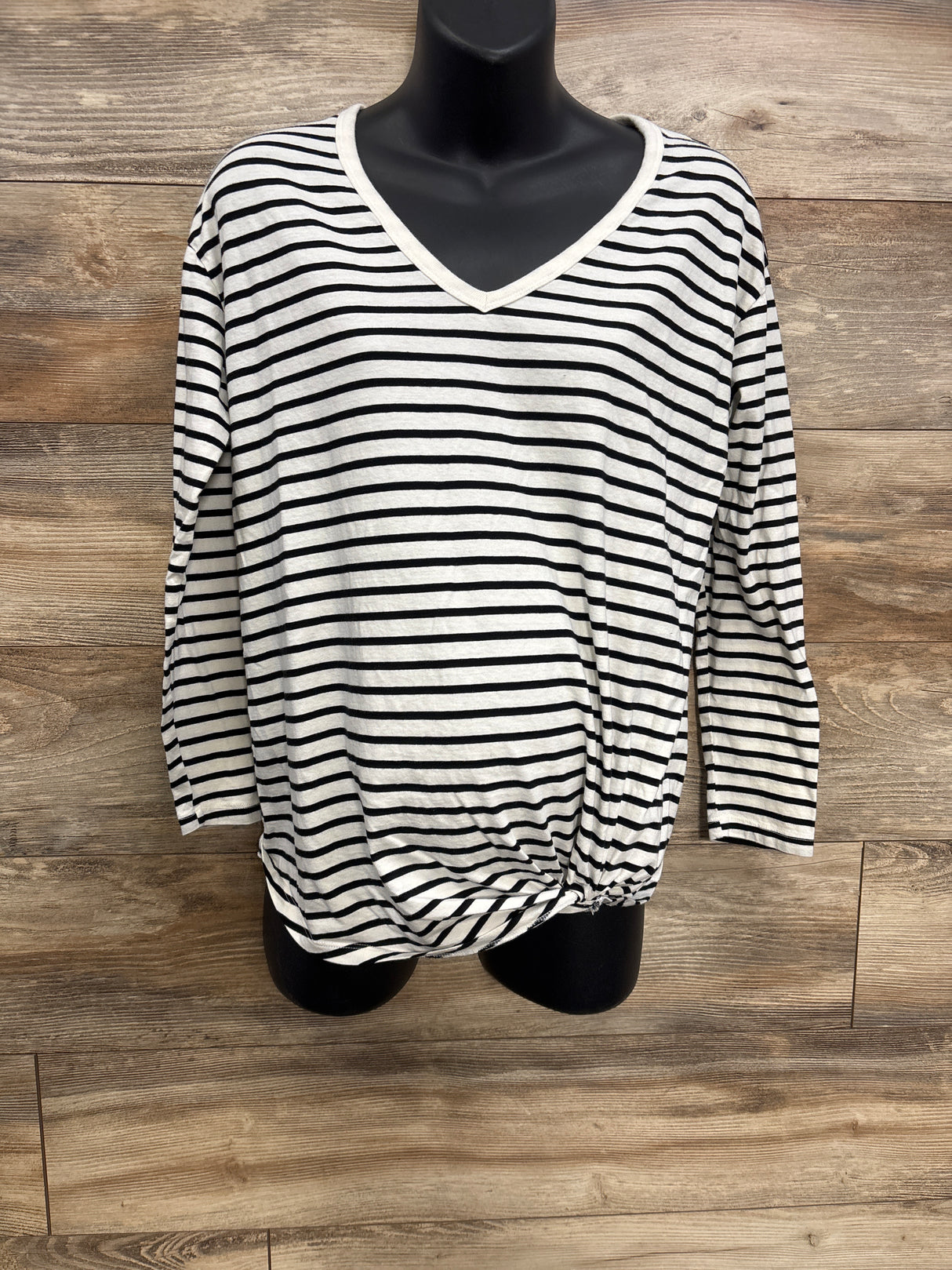 Old Navy Maternity Long Sleeve Twist Hem Shirt White sz Medium