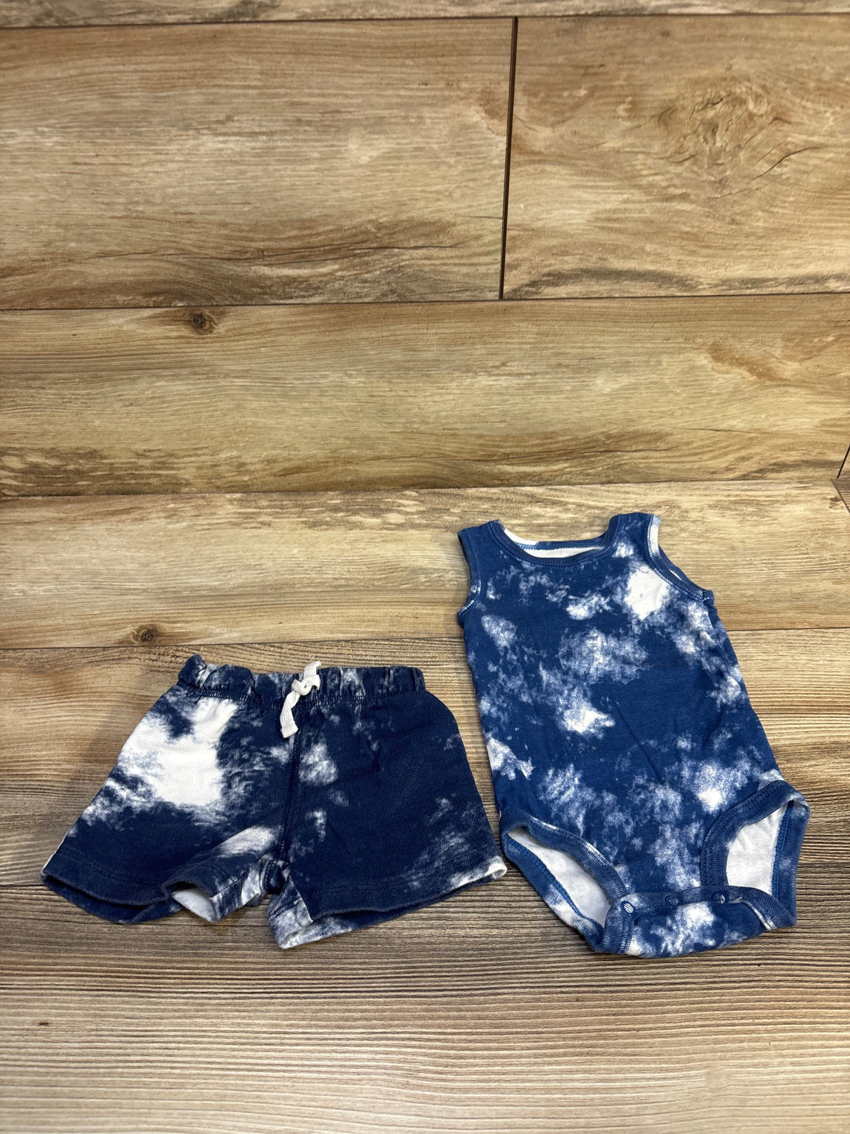 Carter's 2pc Tank Bodysuit & Shorts Set Blue sz 6m