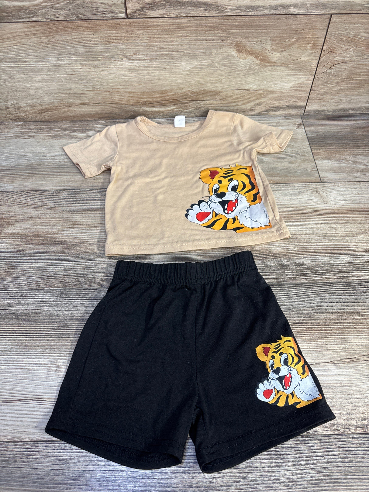 Shein 2pc Tiger Shirt & Shorts Set Beige sz 9-12m
