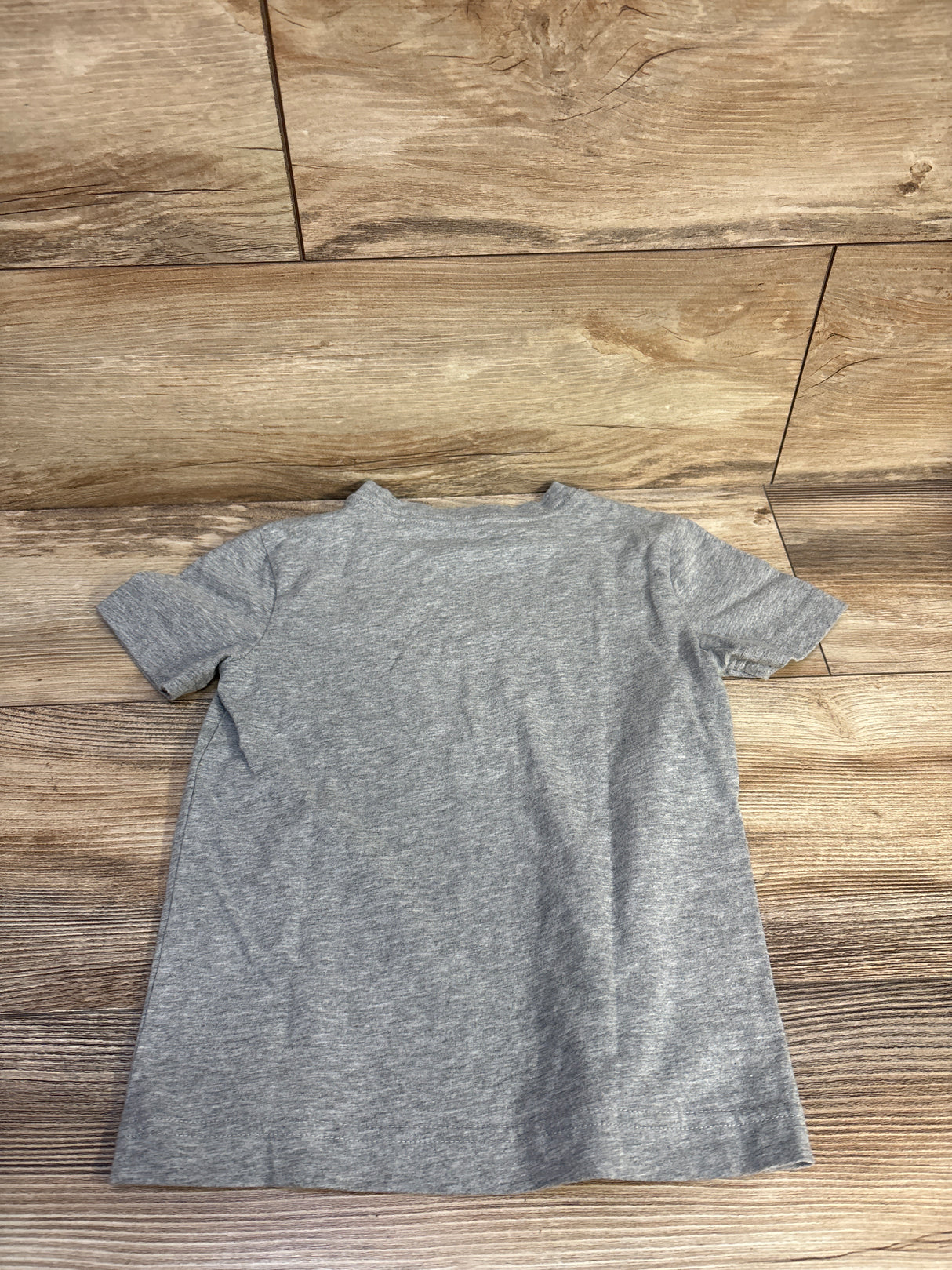 Nike Embroidered Logo Shirt Grey sz 5T