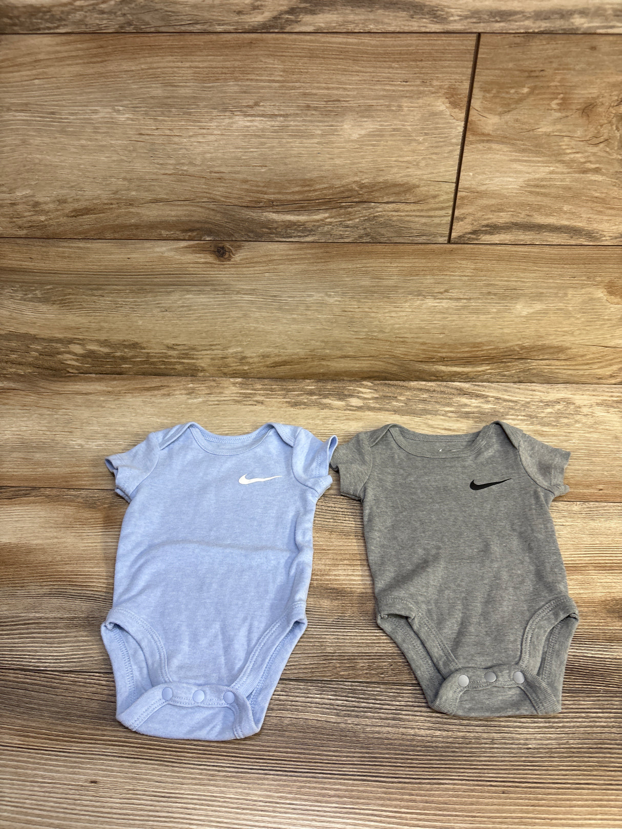 Nike 2pk Bodysuits Grey sz 3m