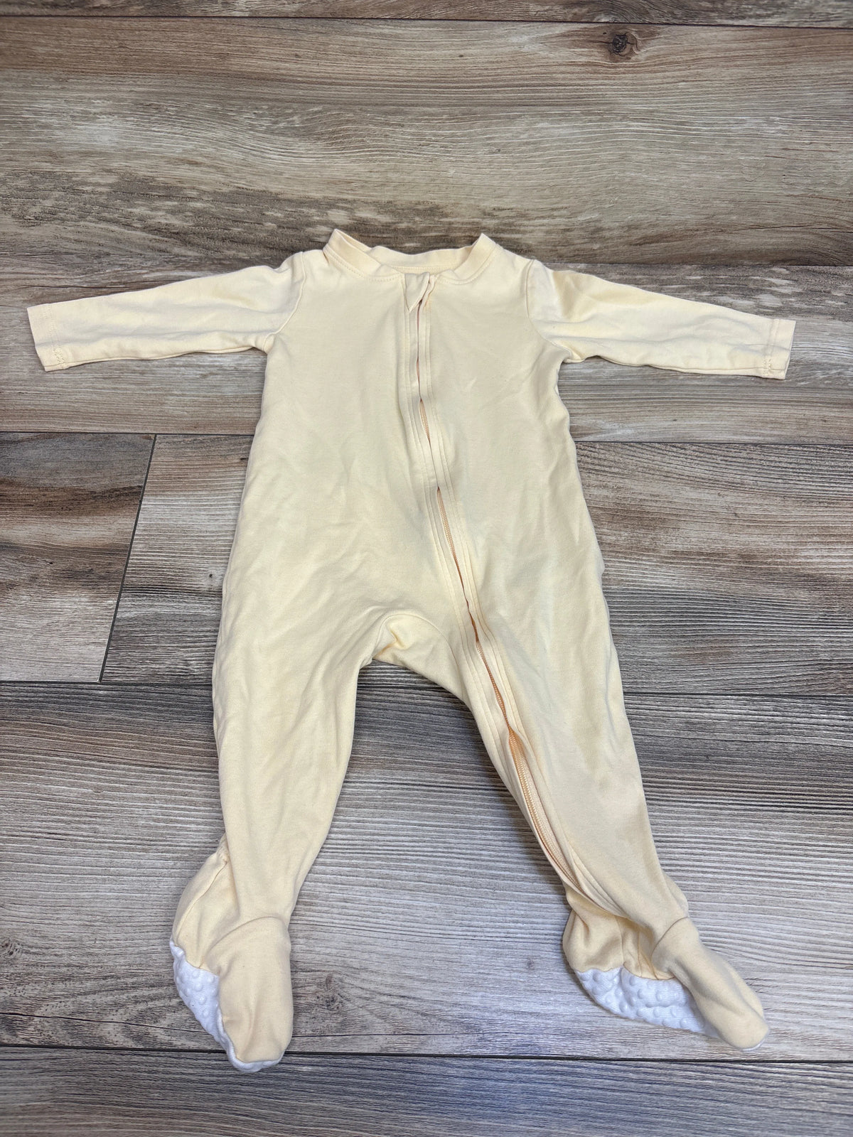 Amazon Essentials x Sofia Grainge Squirrel Picnic Sleeper Yellow sz 6-9m