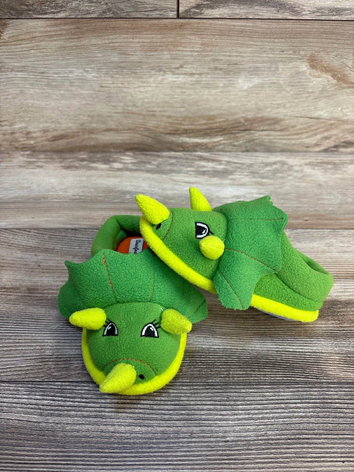 Dearfoams Triceratops Plush Slippers Green sz 7-8c