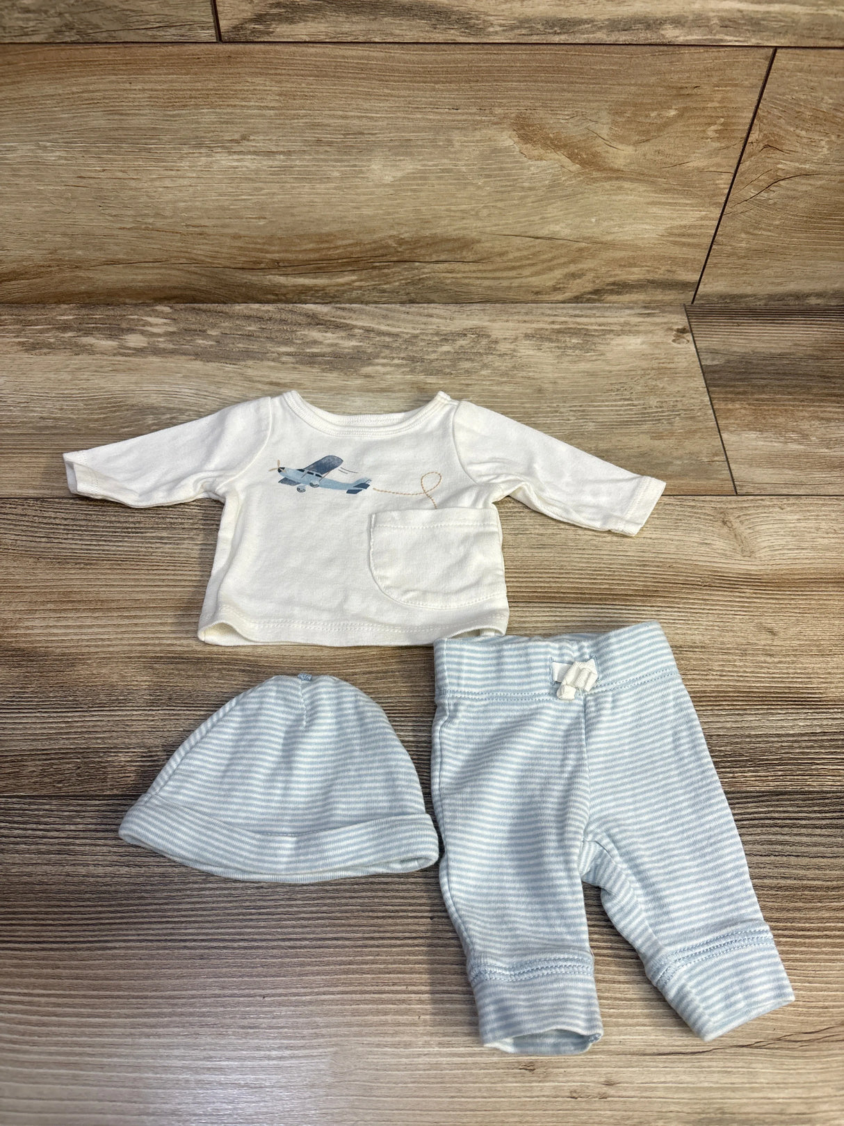 Carter's 3pc Shirt, Pants, & Hat Set Ivory sz Preemie