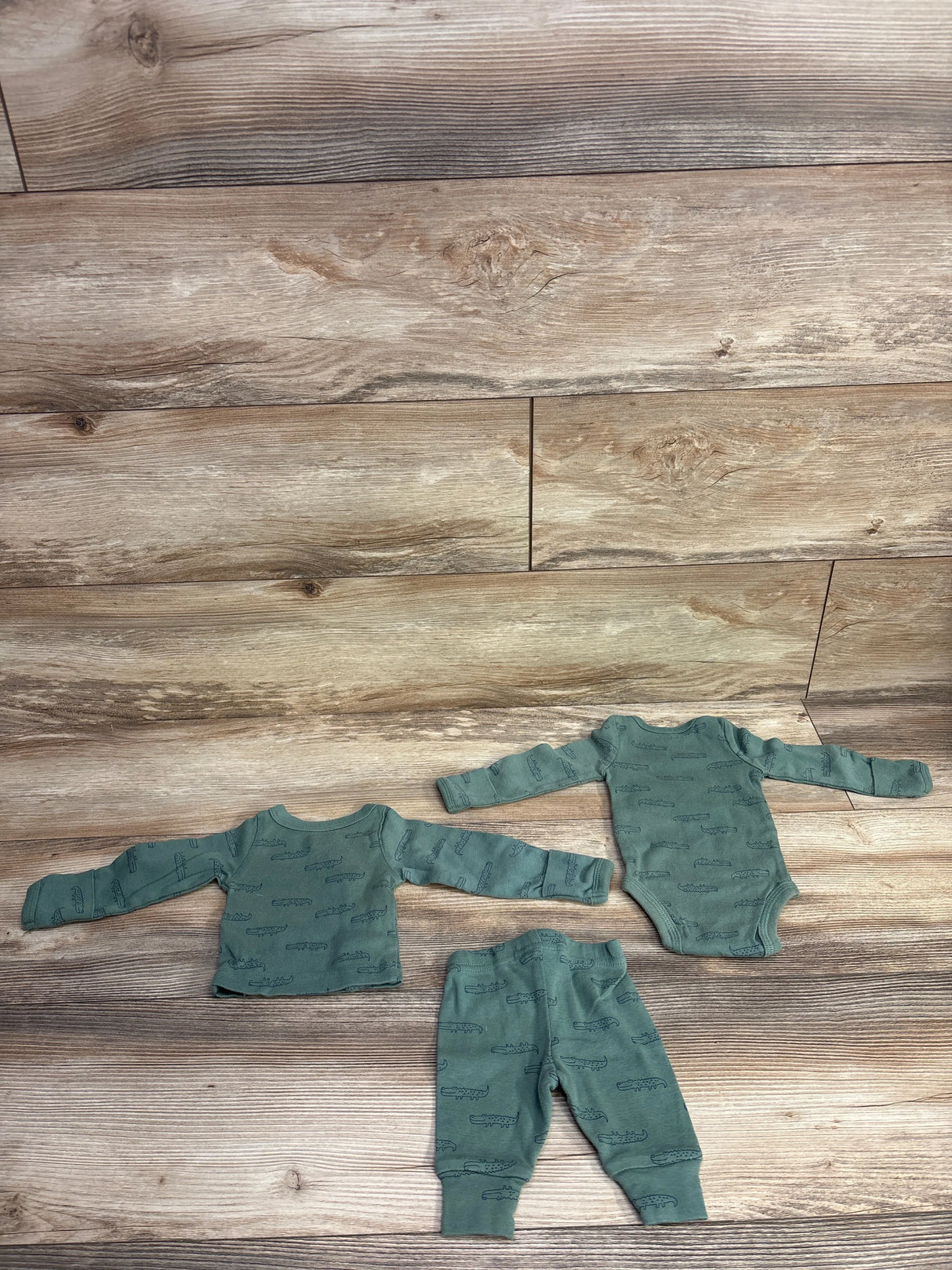 Just One You 3pc Crocodile Bodysuit Set Green sz Newborn