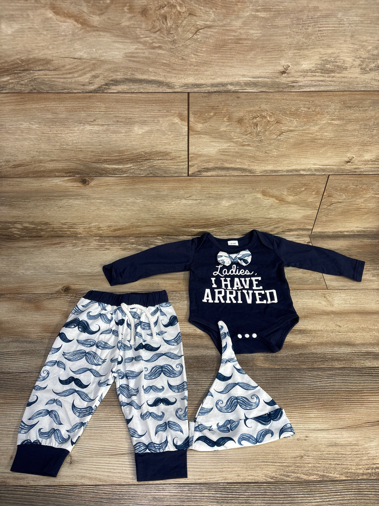 Doresbebe 3pc Ladies I Have Arrived Mustache Set Blue sz 0-3m