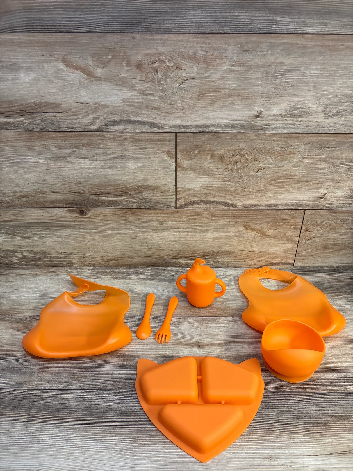Close 7pc Silicone Baby Feeding Set in Orange