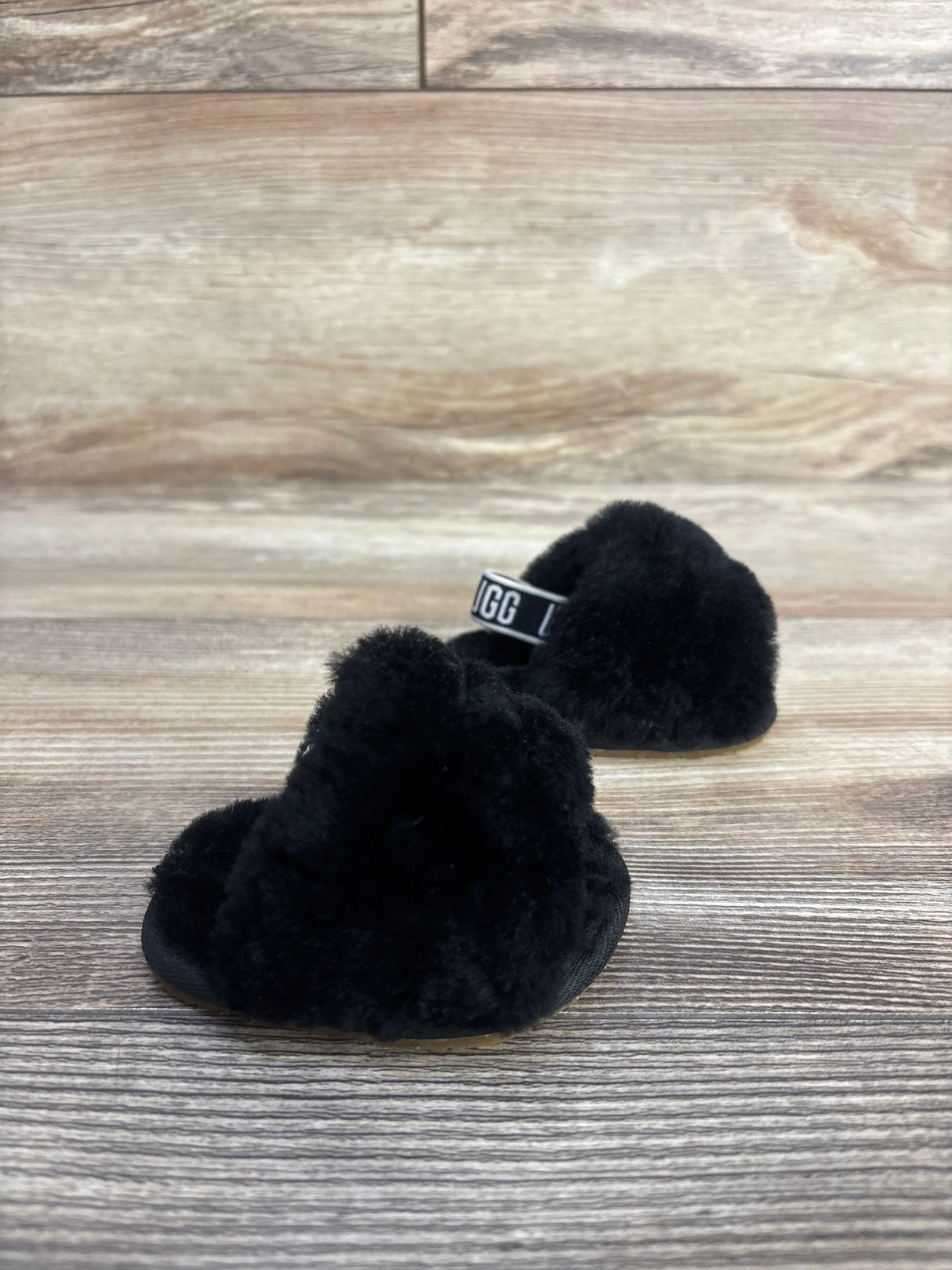 UGG Fluff Yeah Slides Black sz 0/1c