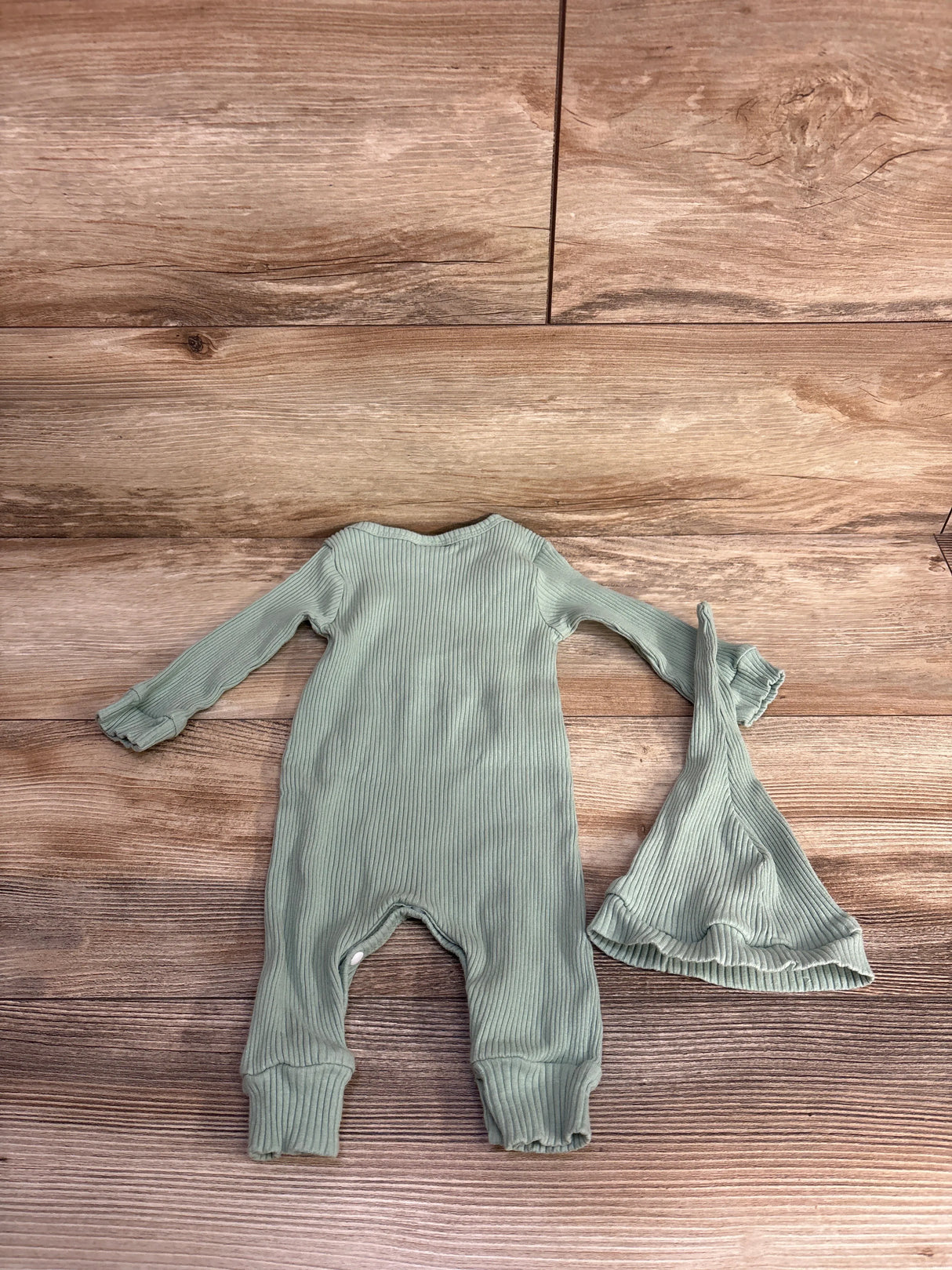 'Hi I'm New Here' Ribbed Coverall & Hat Green sz 0-3m