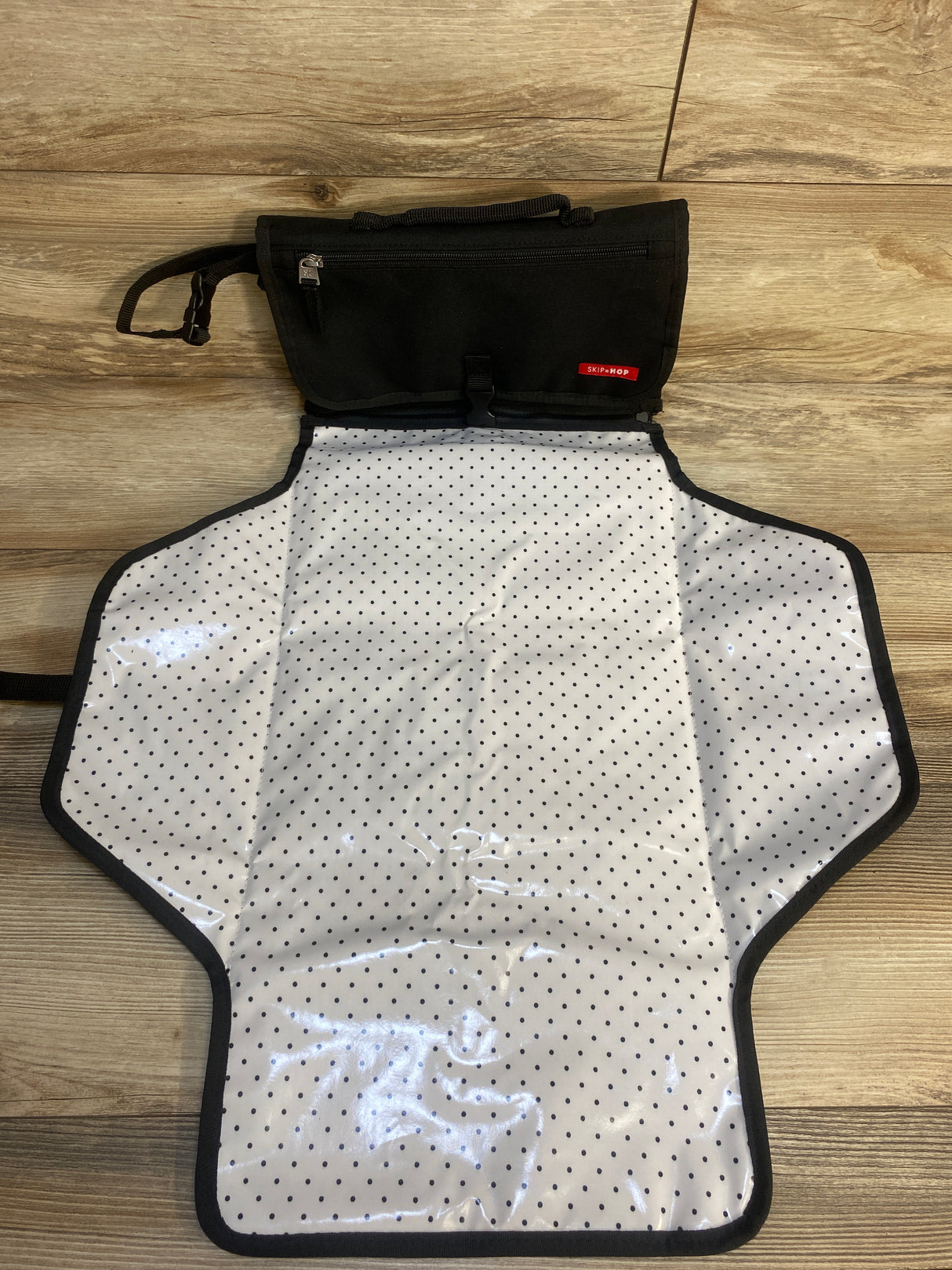 Skip Hop Pronto Changing Station Black