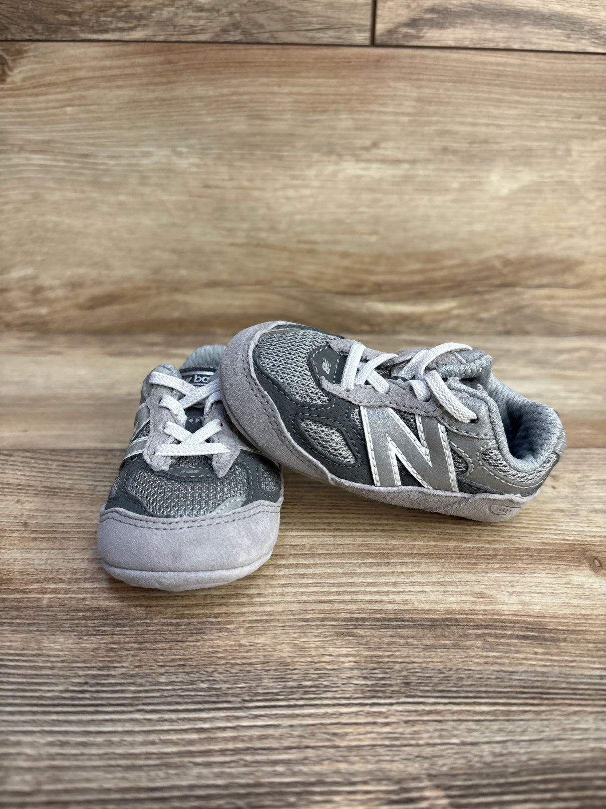 New Balance 990v6 Crib Bungee Sneakers Grey sz 3c - Me n Mommy To Be