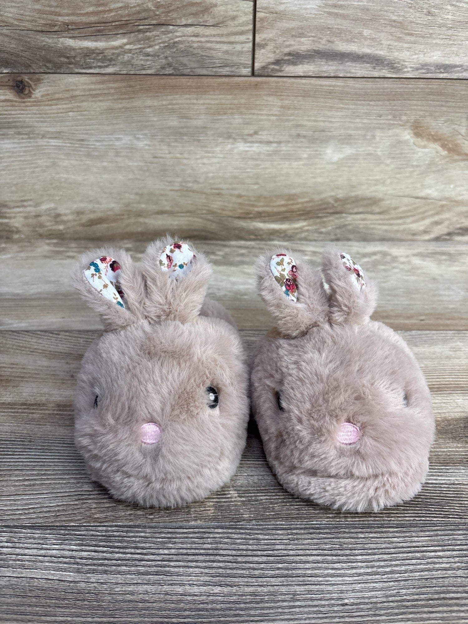 Wonder Nation Bunny Aline Slippers Beige sz 7-8c
