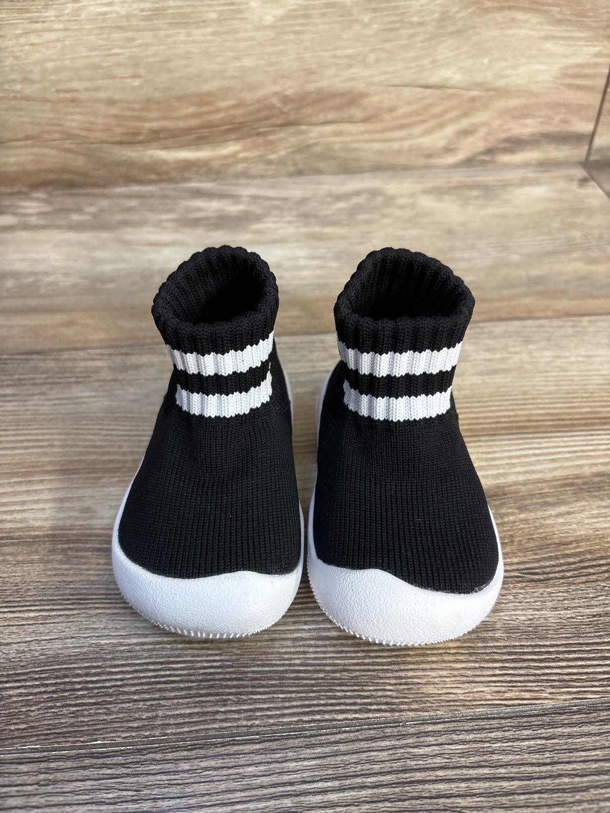 Engtoy Sock Shoes Black sz 3.5c