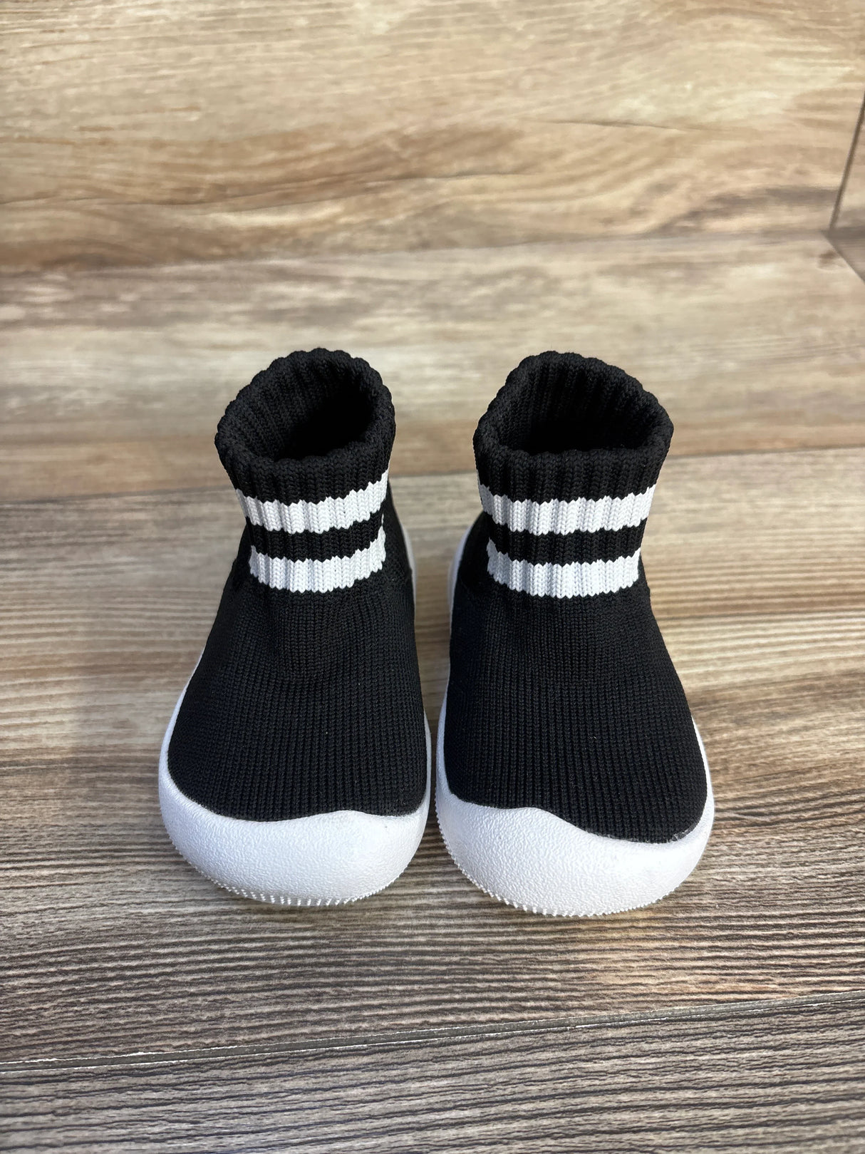 Engtoy Sock Shoes Black sz 3.5c