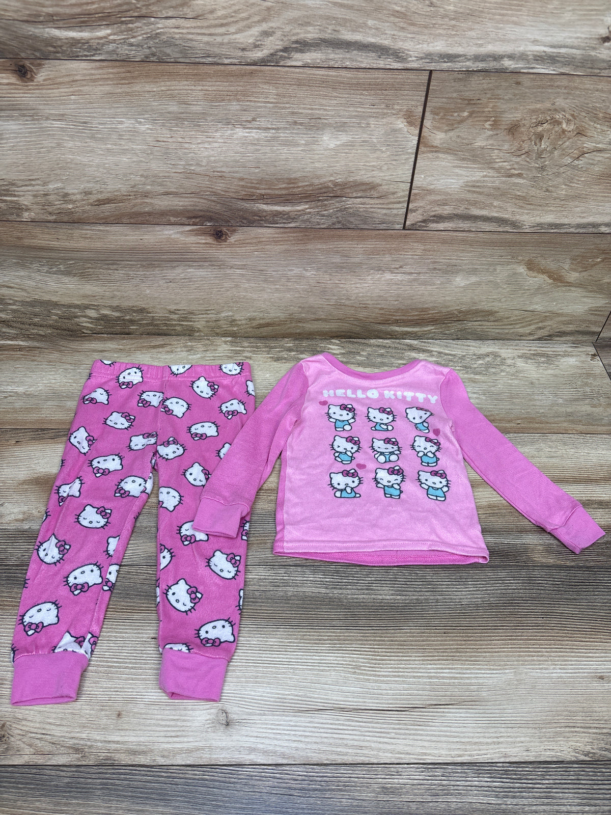 Hello Kitty 2pc Pajama Set Pink sz 2T