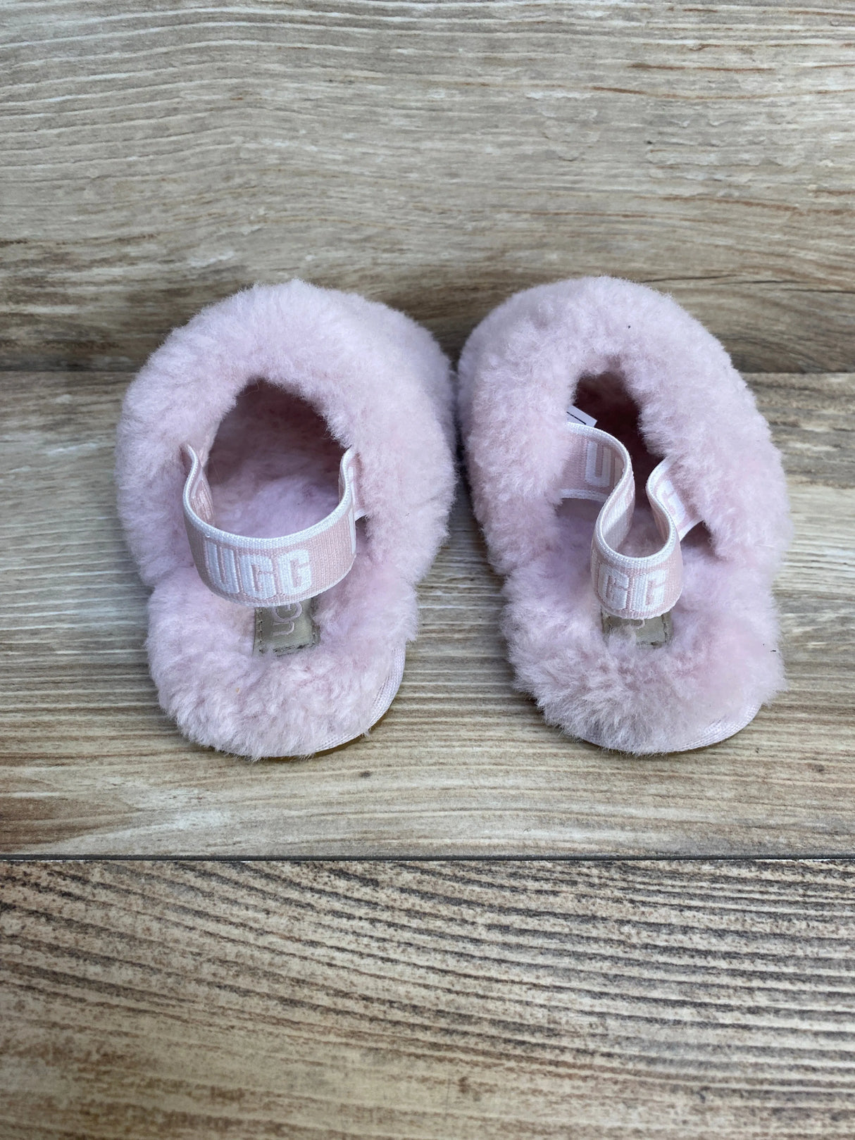 UGG Fluff Yeah Slides Pink sz 8c - Me n Mommy To Be