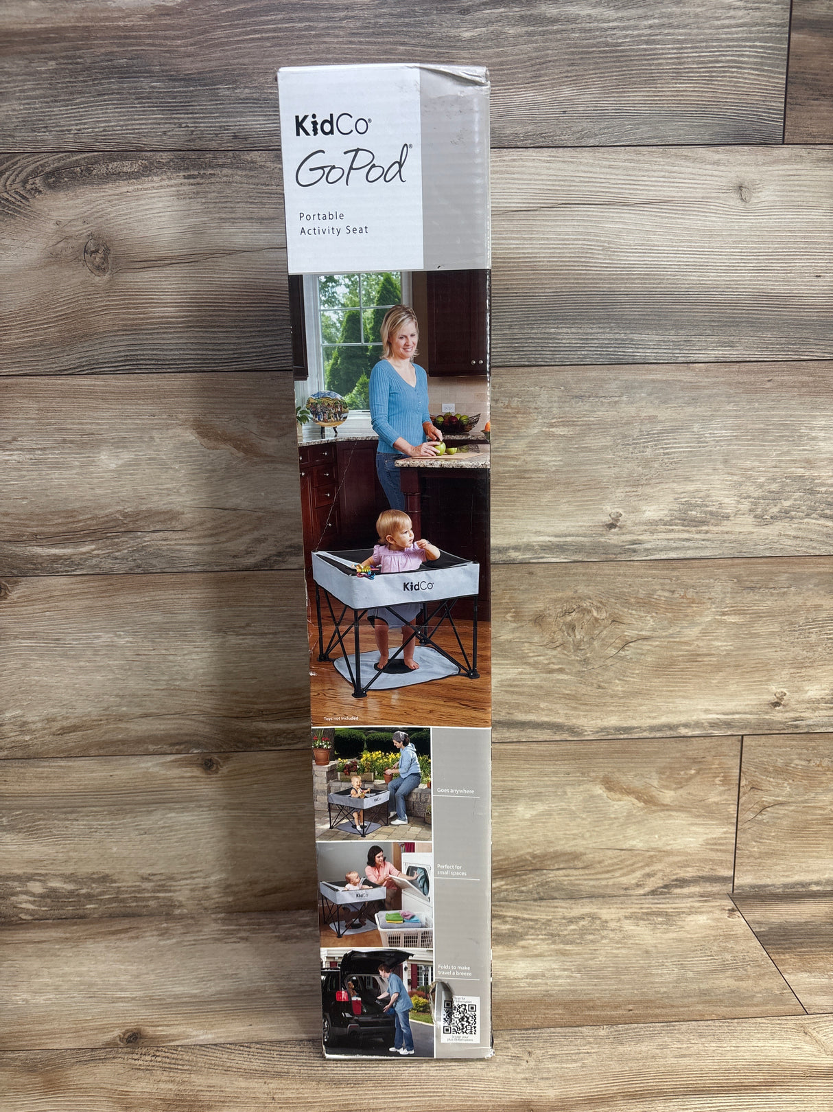 NEW KidCo - GoPod Adjustable Height Travel Activity Seat - Midnight