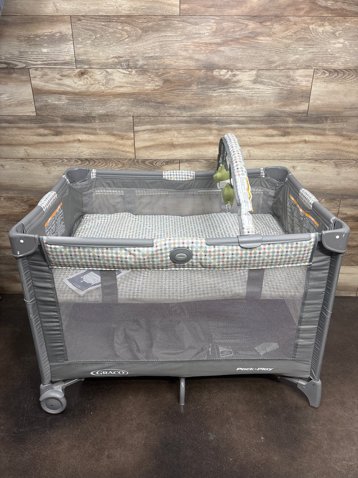 Graco Pack ‘n Play On the Go Playard in Pasadena
