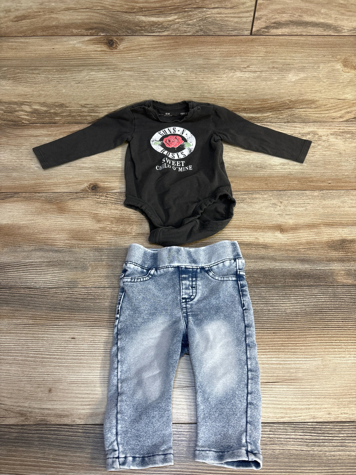 H&M x Guns N Roses 2pc Bodysuit & Acid Wash Leggings Set Grey sz 3m