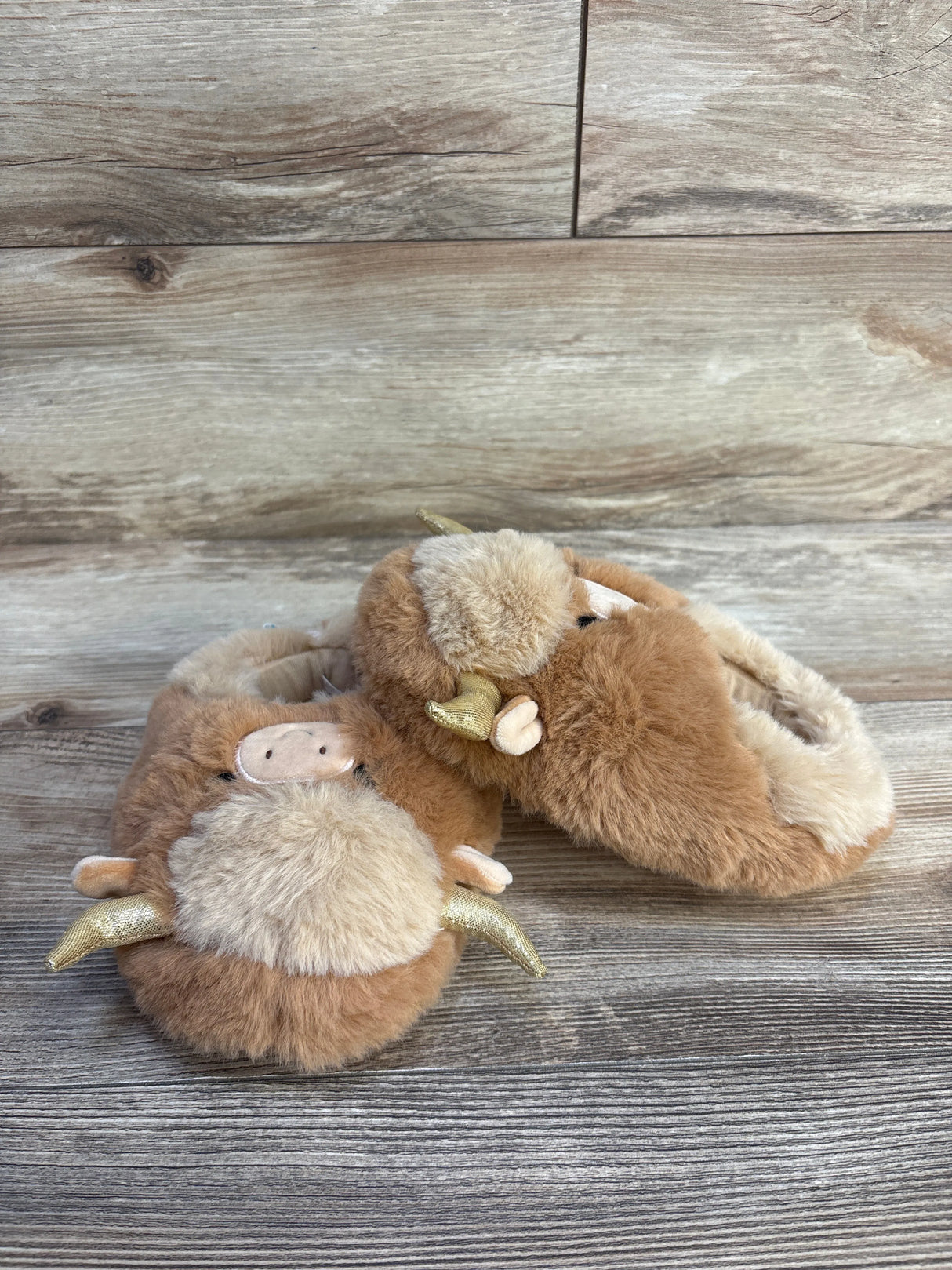 Fuzz-A-Mallows Highland Cow Slippers Brown sz 13c - Me n Mommy To Be
