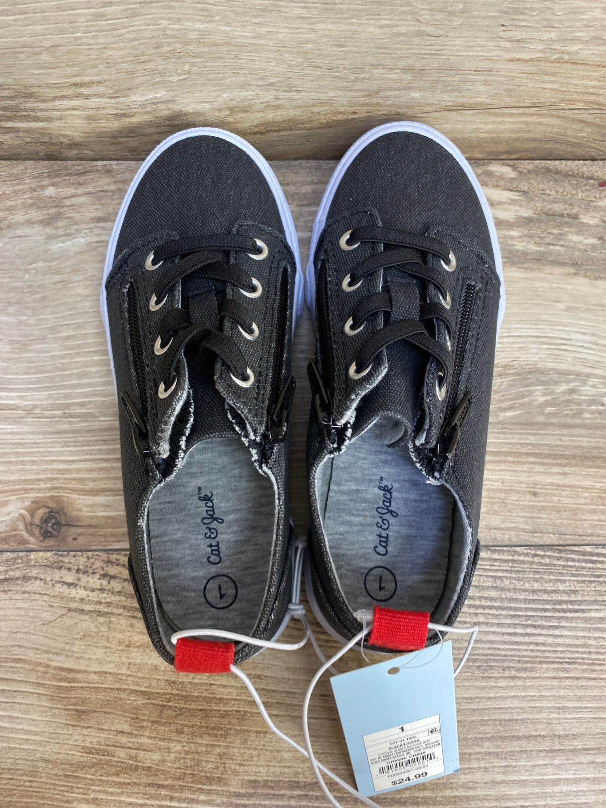 NEW Cat & Jack Lucian Double Zipper Sneakers Black sz 1Y - Me n Mommy To Be