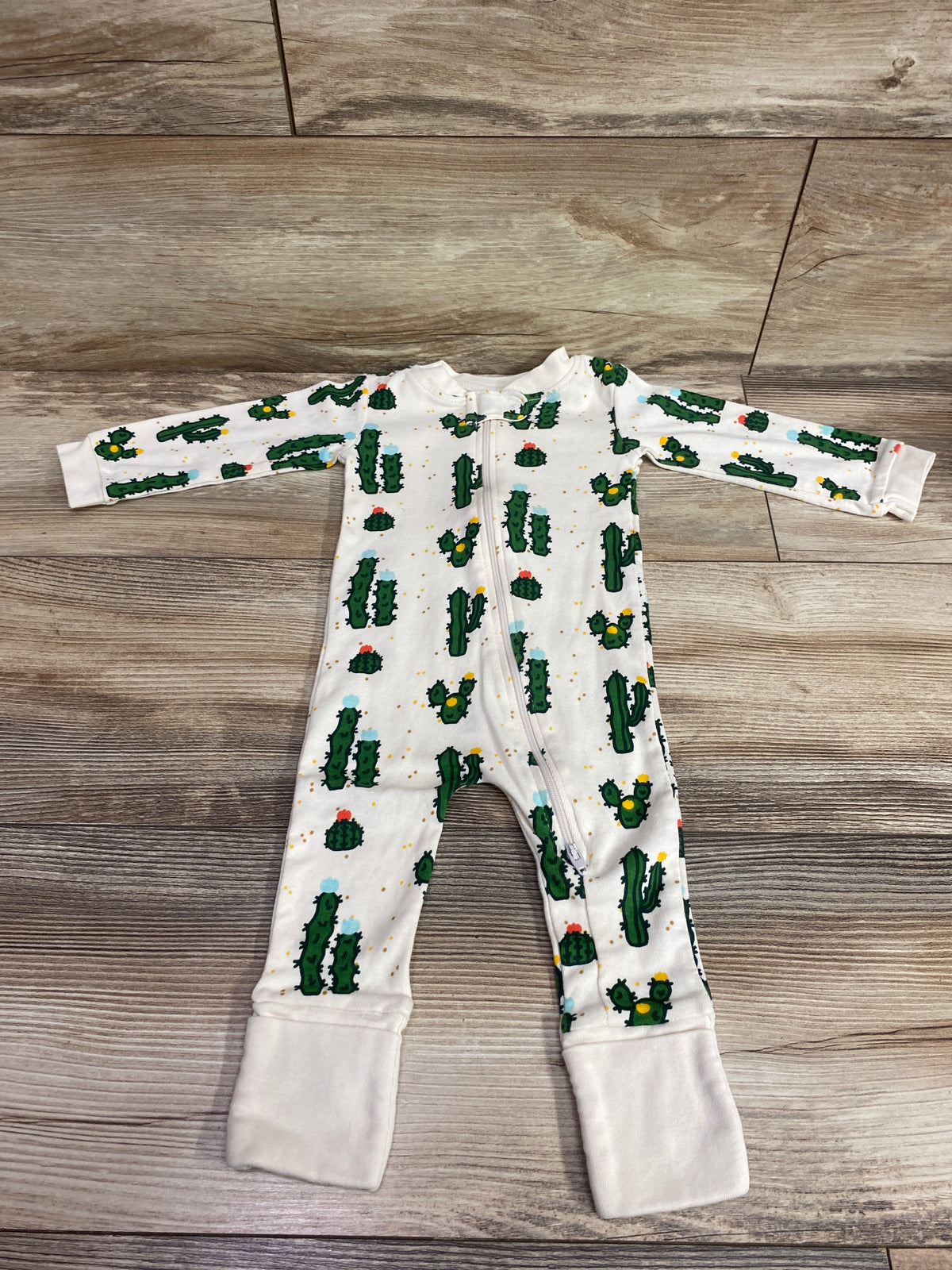 M+A by Monica + Andy Cactus Sleeper Beige sz 3-6m