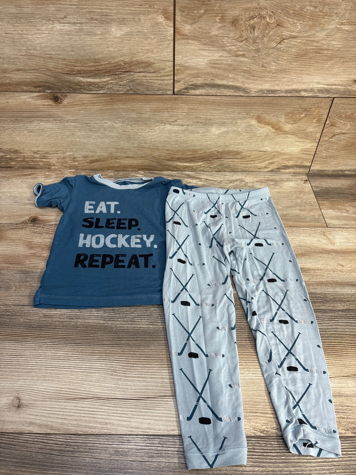 KicKee Kids 2pc Eat. Sleep. Hockey. Repeat Pajama Set Blue sz 5T - Me n Mommy To Be