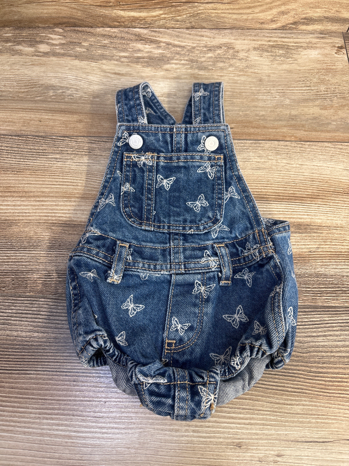 Old Navy Butterfly Jean Shortalls Blue sz 6-12m