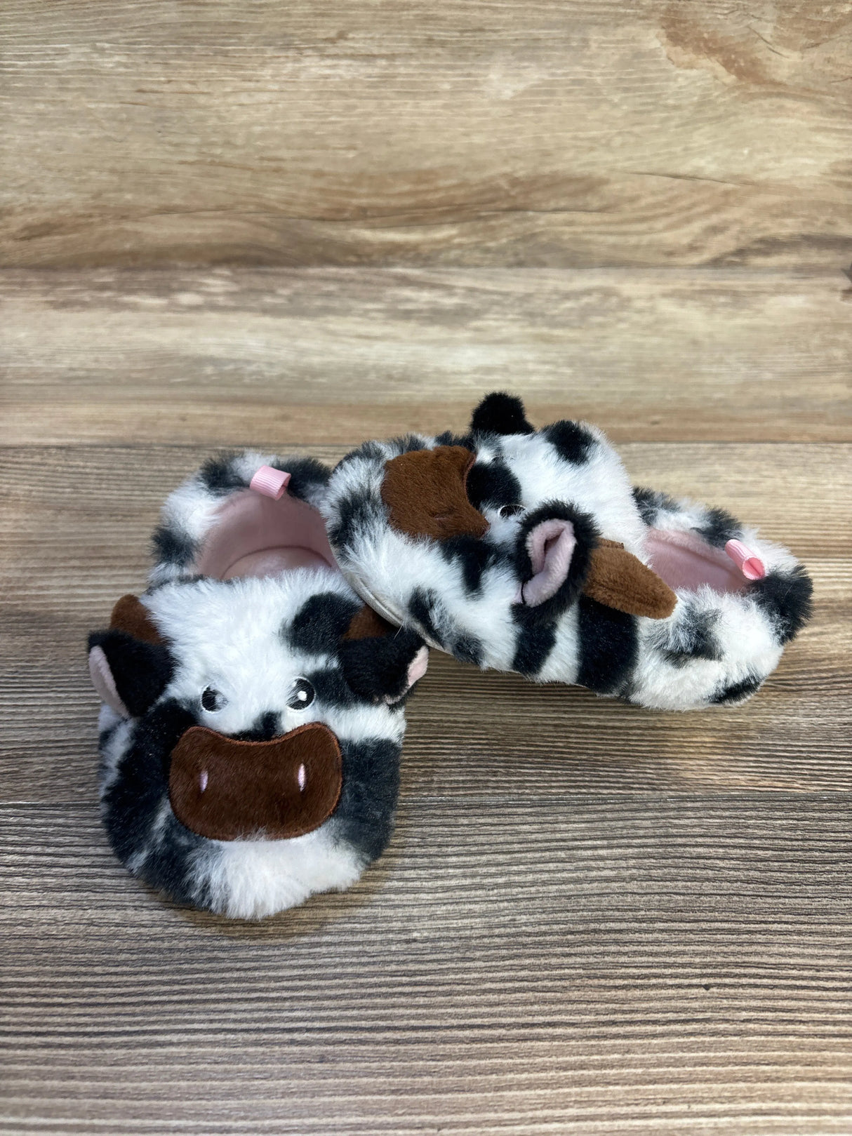 Wonder Nation Fuzzy Cow Slippers sz 6c